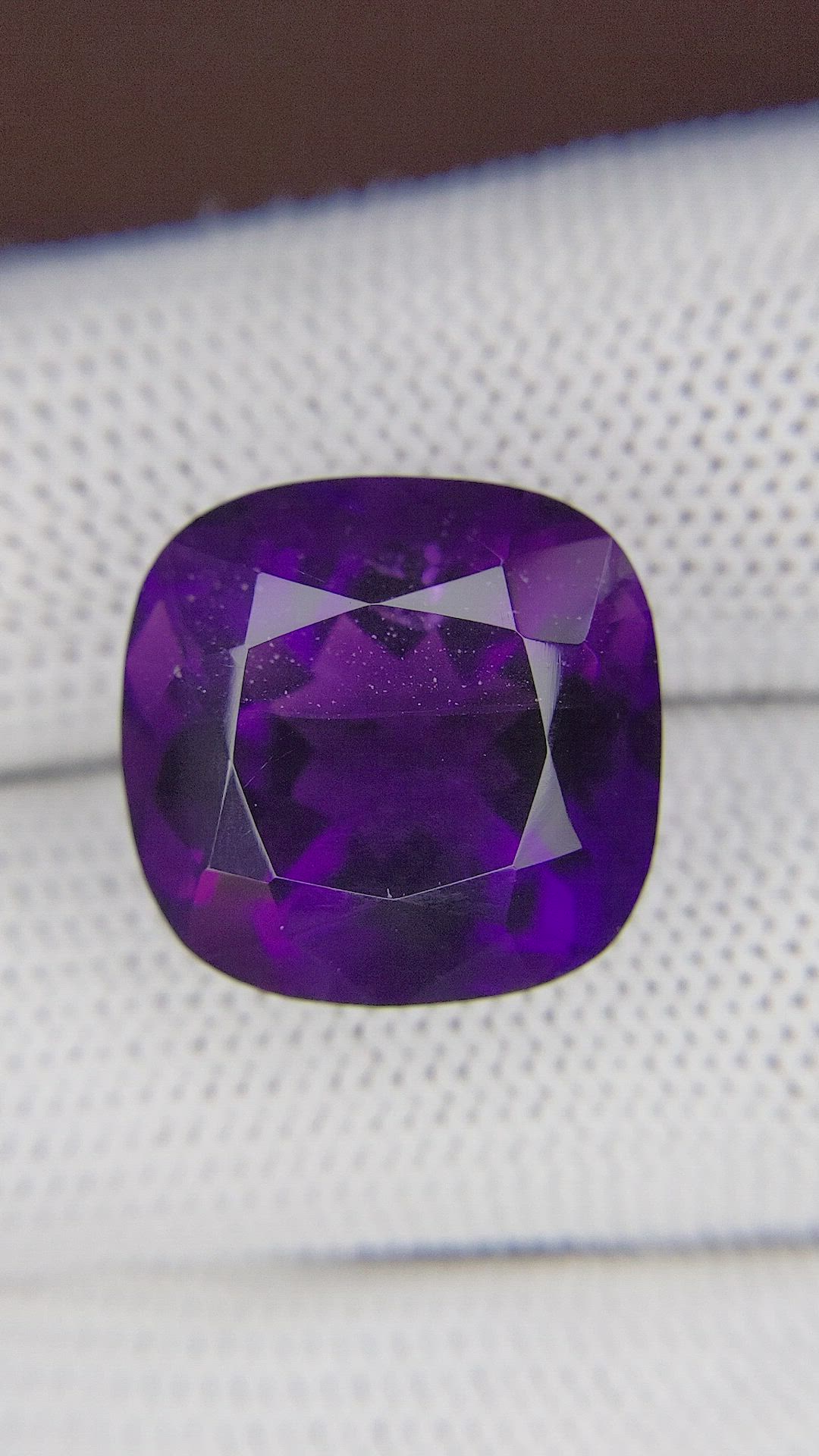 18.87 Ct. Purple Amethyst from Ceylon (Sri Lanka) Size Video