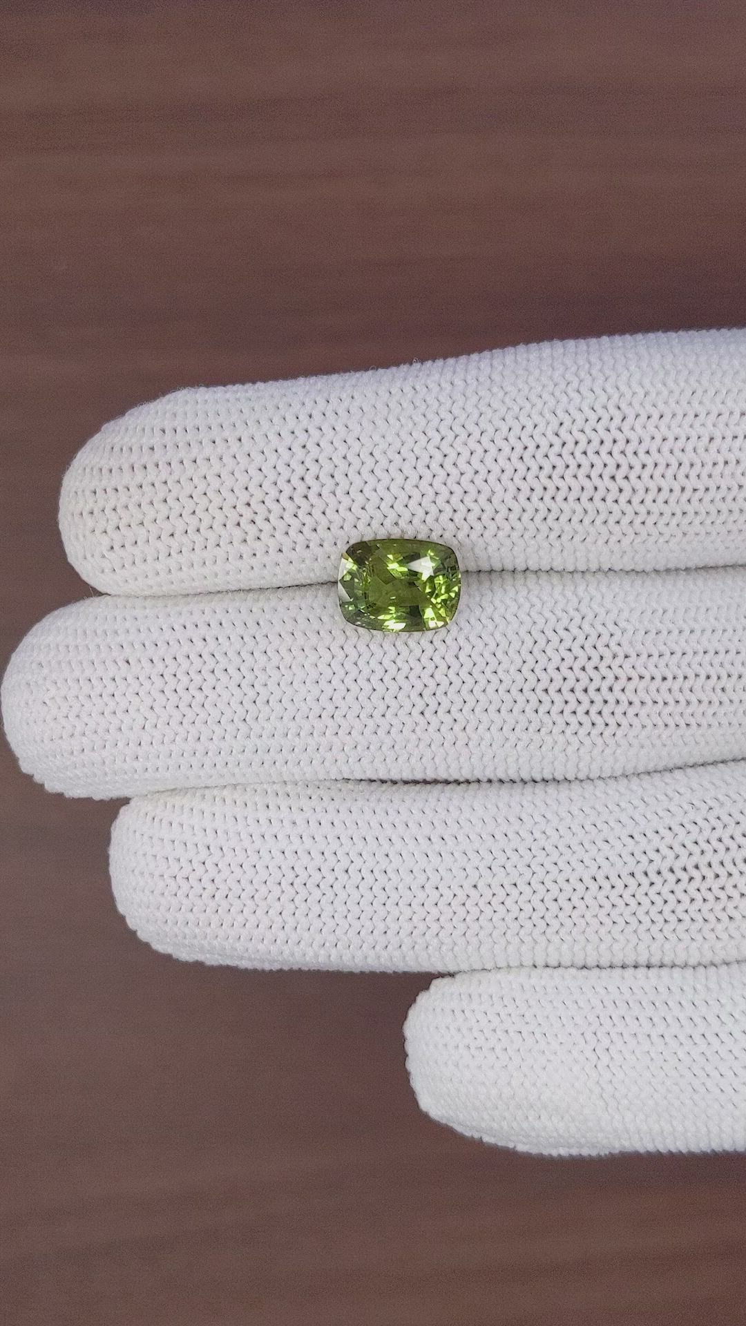 2.83 Ct. Alexandrite from Ceylon (Sri Lanka) Size Video