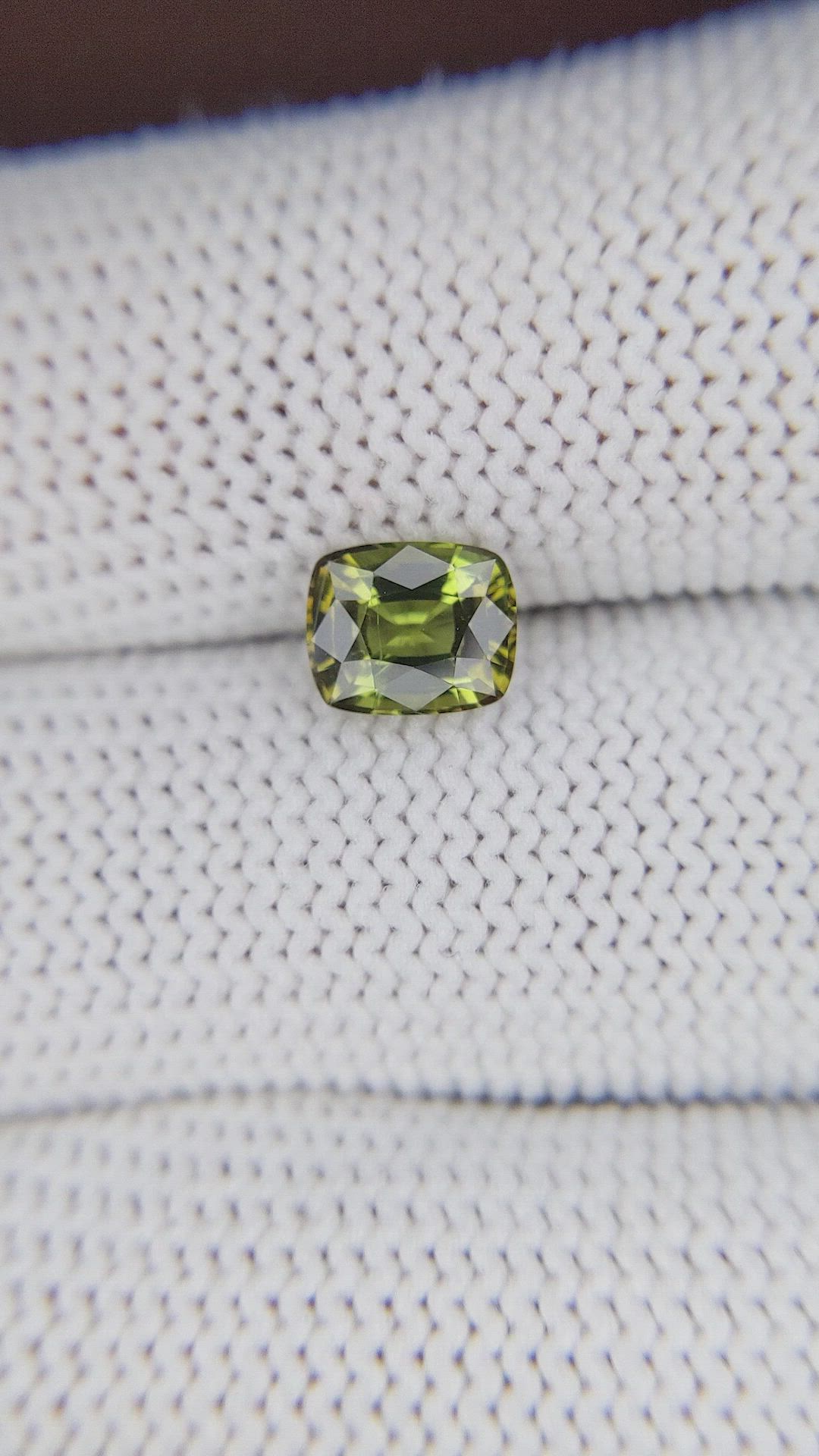 1.36 Ct. Alexandrite from Ceylon (Sri Lanka) Size Video