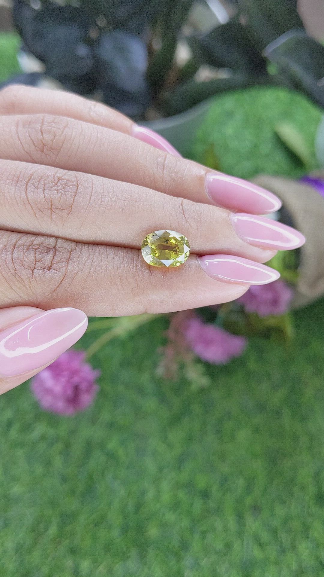 3.44 Ct. Alexandrite from Ceylon (Sri Lanka) Size Video