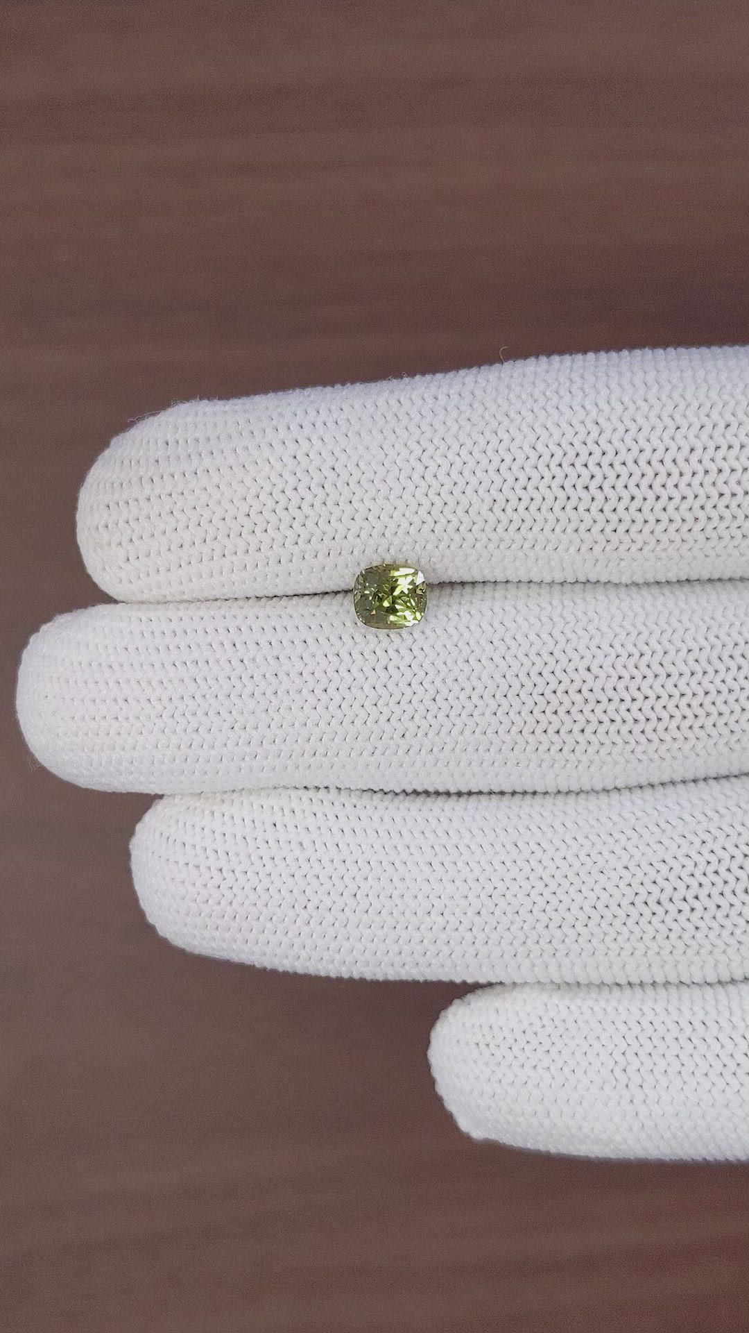1.16 Ct. Alexandrite from Ceylon (Sri Lanka) Size Video