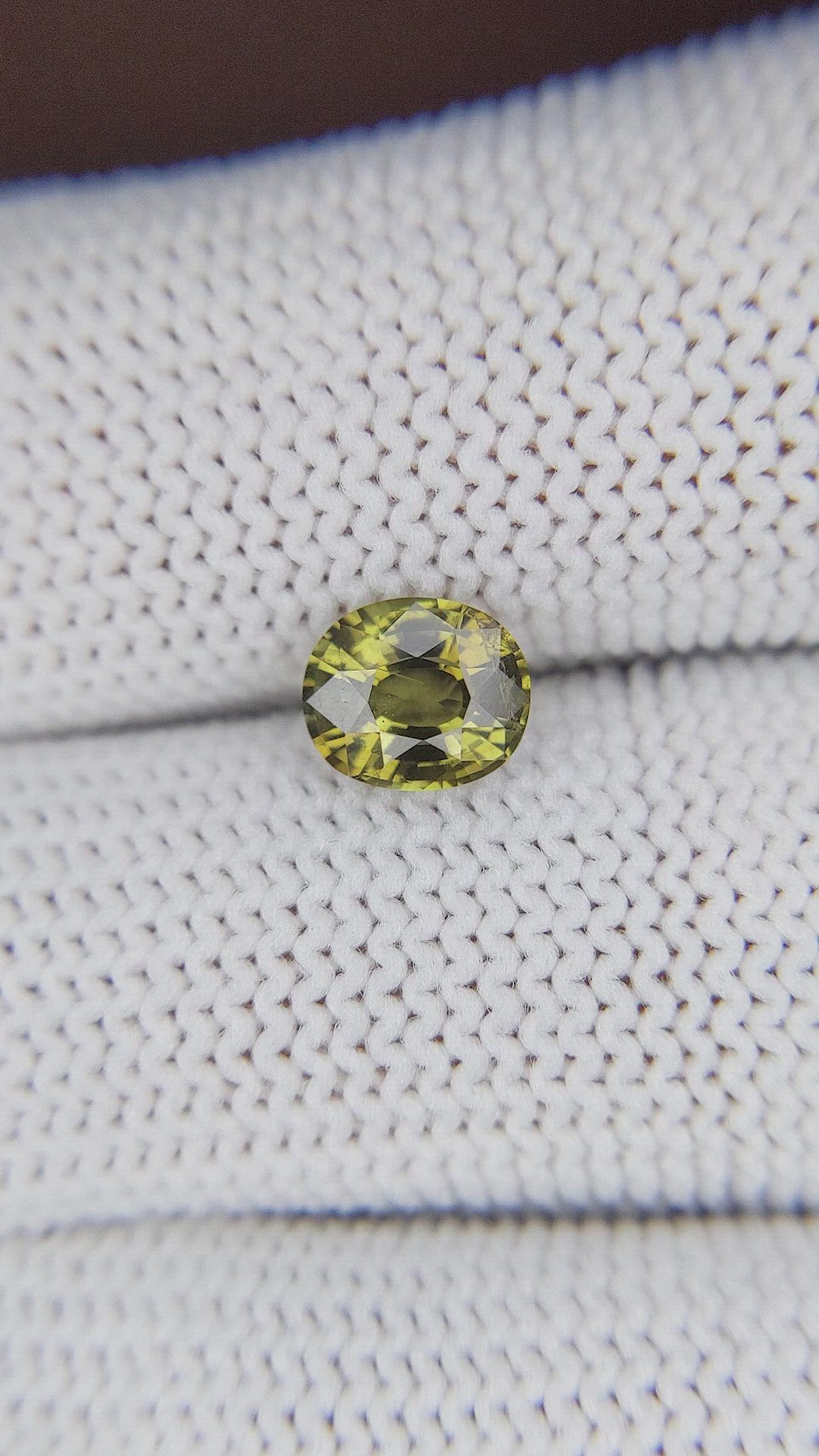1.18 Ct. Alexandrite from Ceylon (Sri Lanka) Size Video