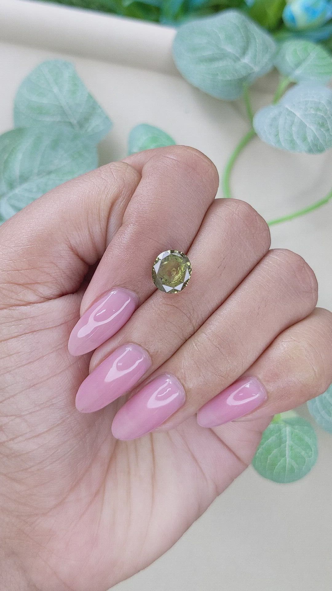 2.50 Ct. Alexandrite from Ceylon (Sri Lanka) Size Video