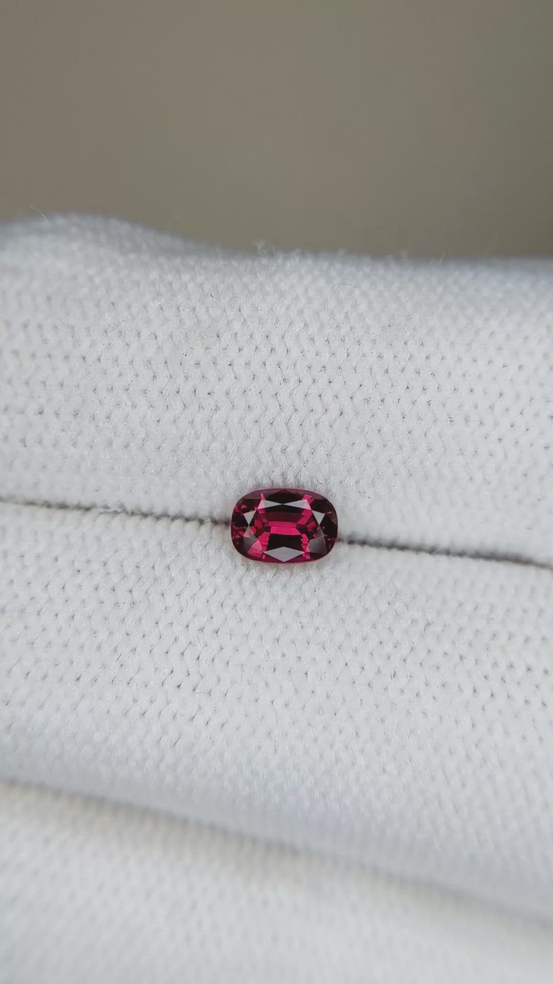 0.50 Ct. Purplish Red Spinel from Burma (Myanmar) Size Video