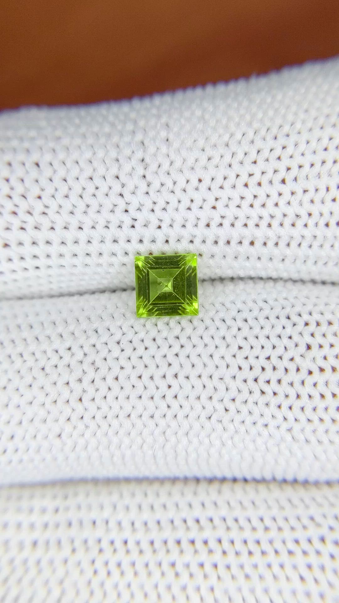 0.75 Ct. Peridot from Ceylon (Sri Lanka) Size Video