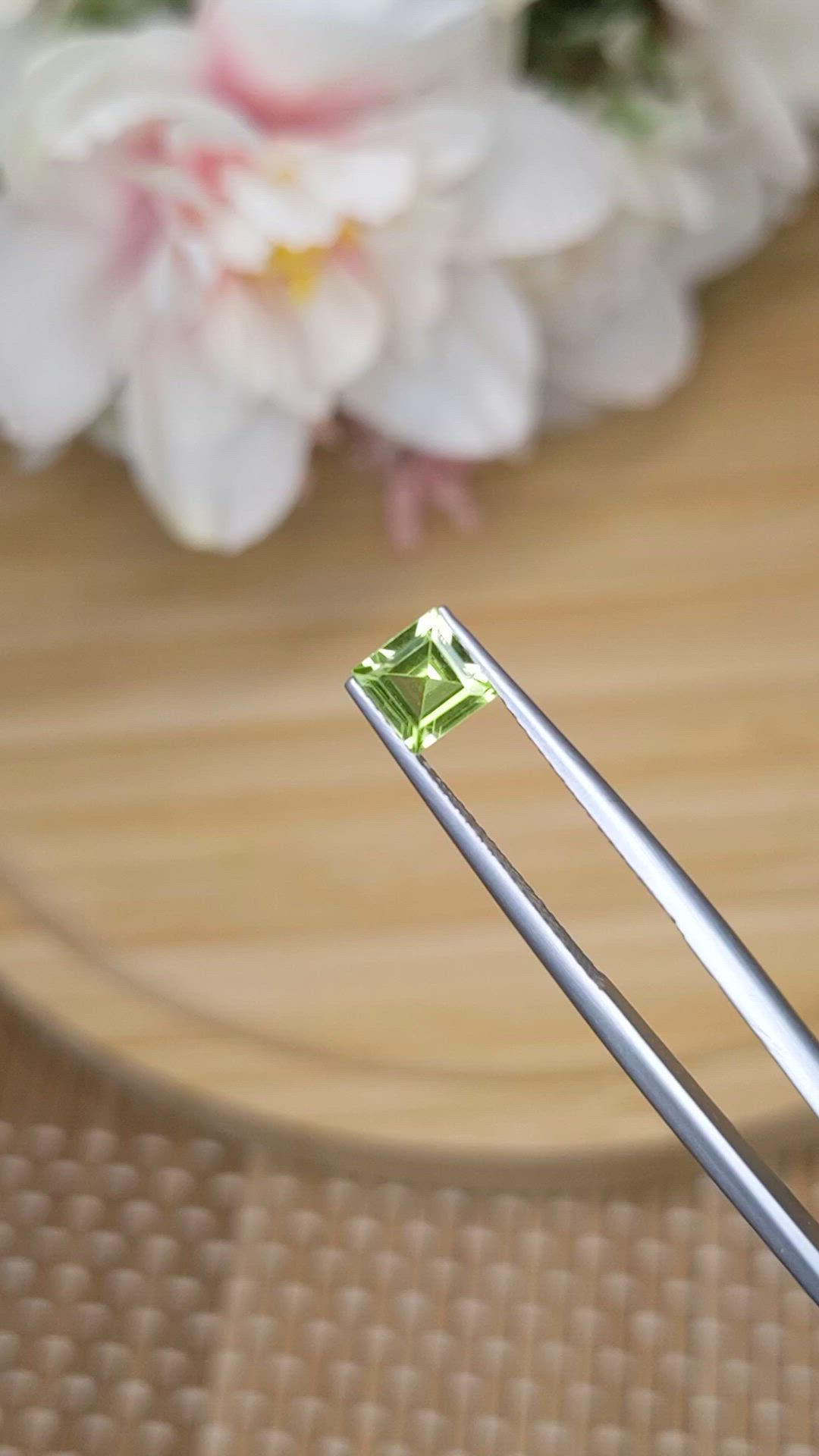 0.75 Ct. Peridot from Ceylon (Sri Lanka) Size Video