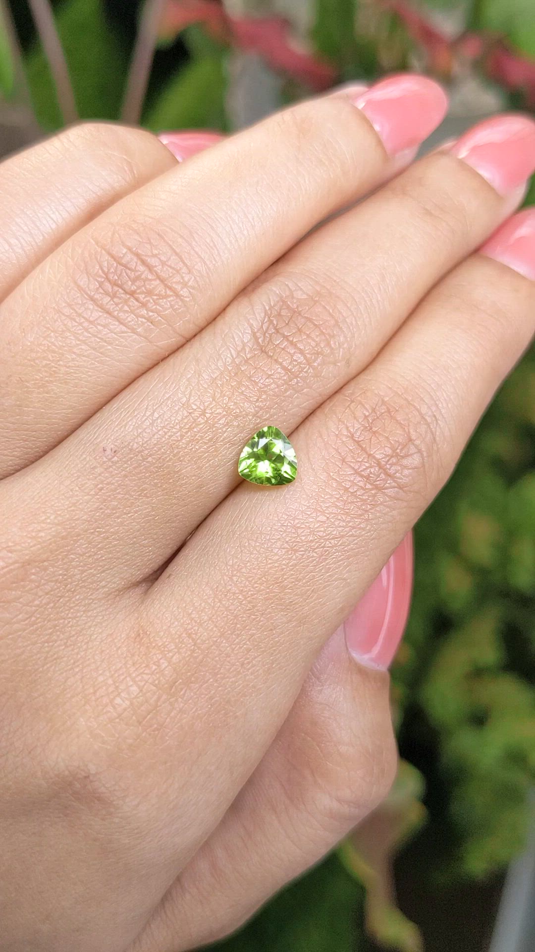 0.99 Ct. Yellowish Green Peridot from Ceylon (Sri Lanka) Size Video