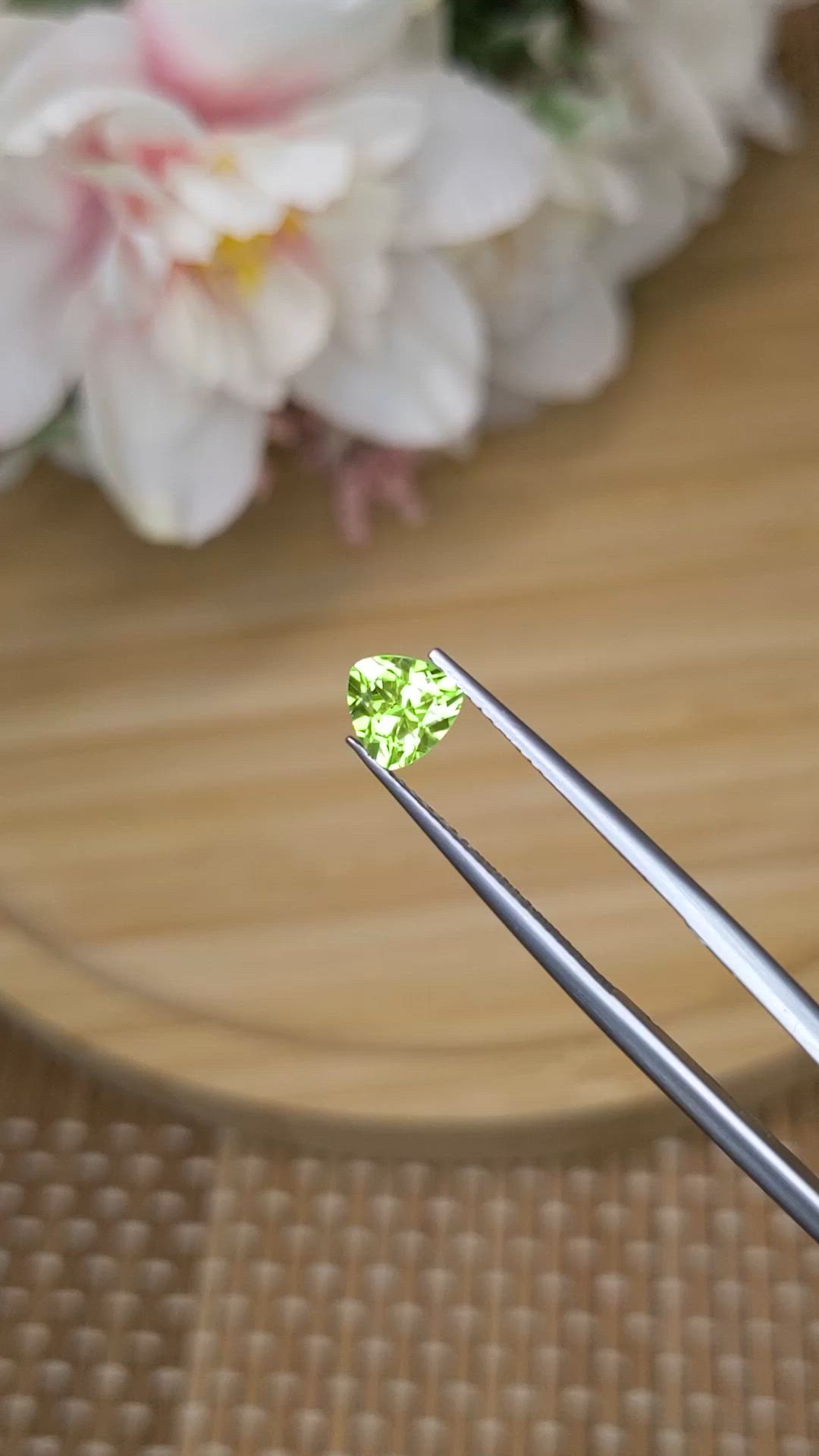 0.99 Ct. Yellowish Green Peridot from Ceylon (Sri Lanka) Size Video