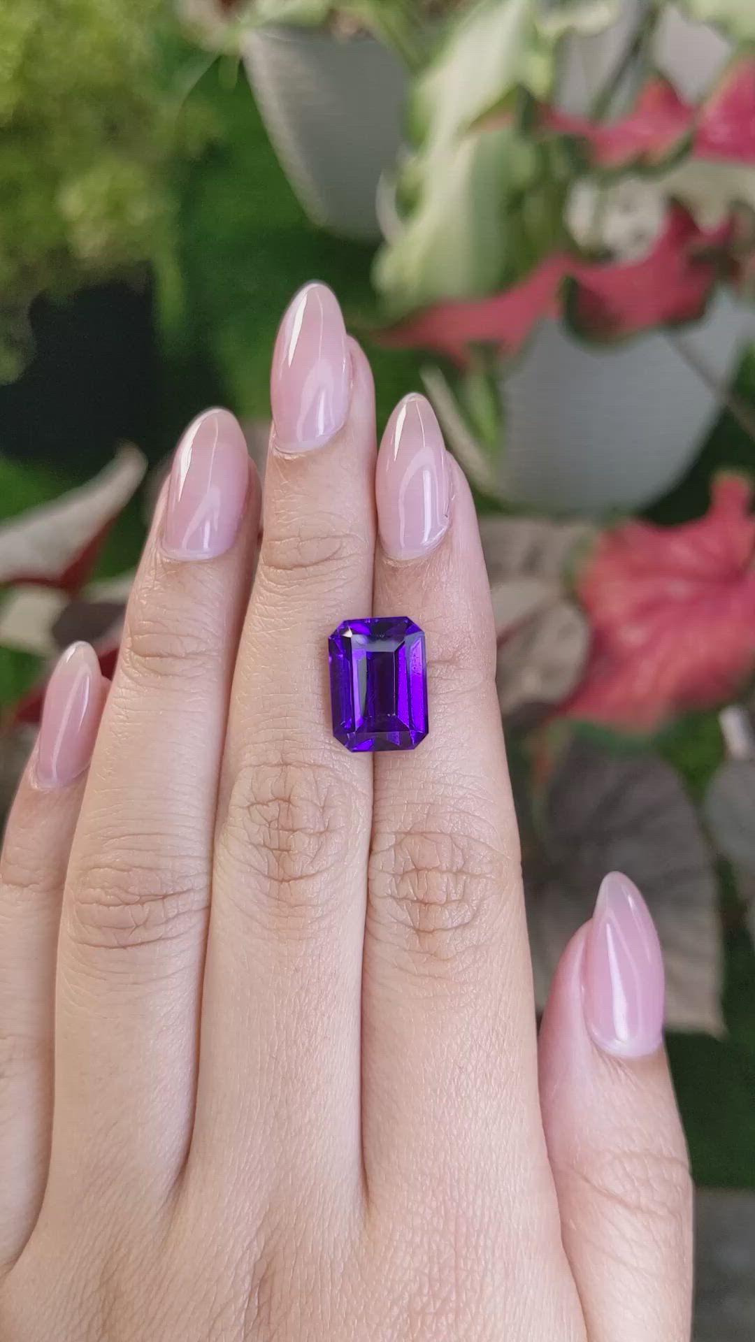 7.66 Ct. Purple Amethyst from Ceylon (Sri Lanka) Size Video