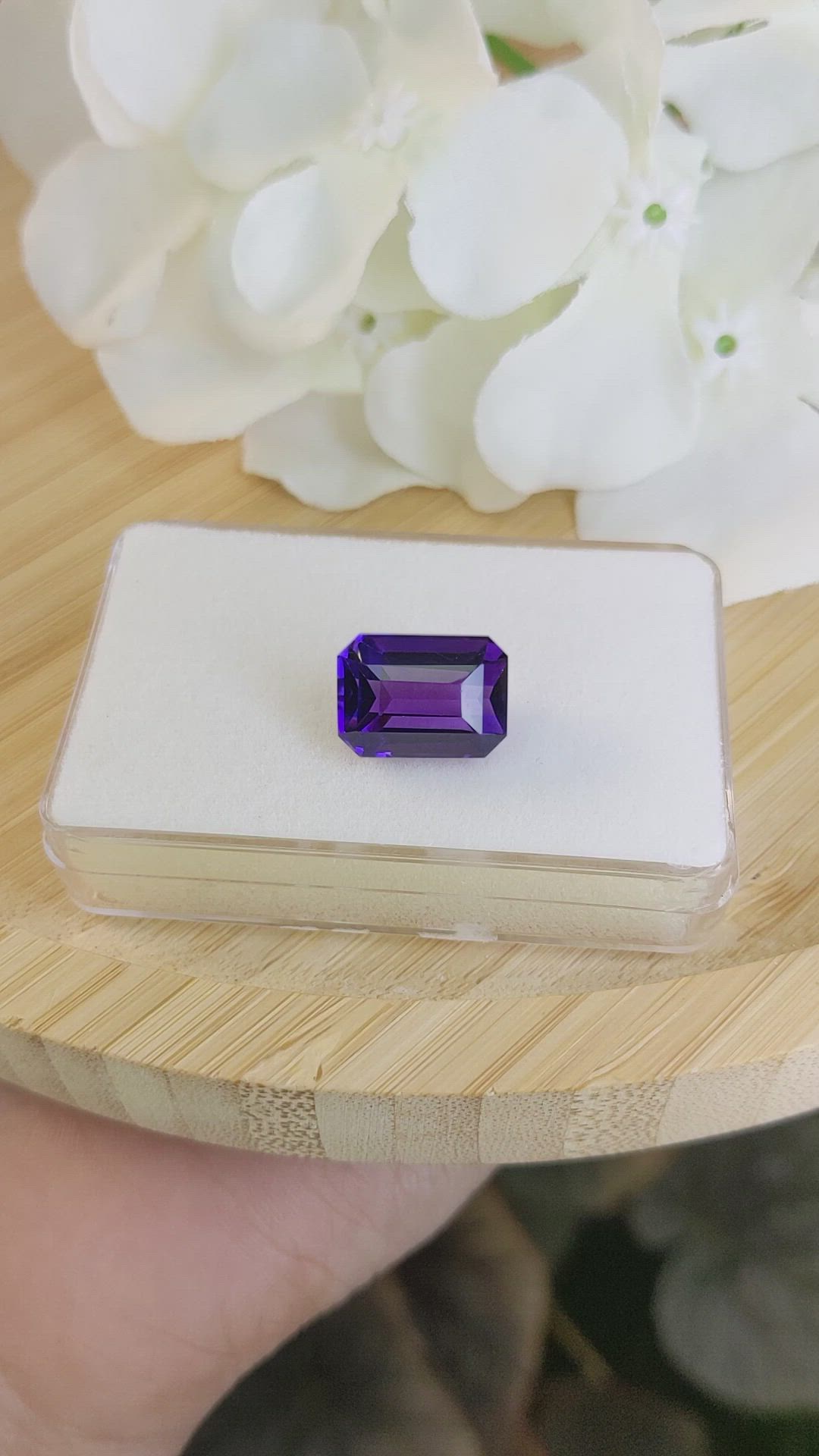 7.66 Ct. Purple Amethyst from Ceylon (Sri Lanka) Size Video