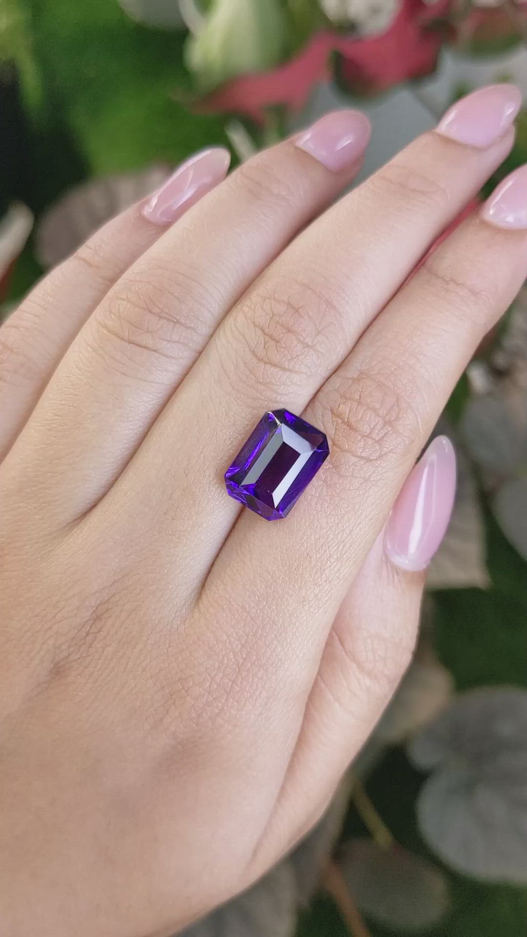 7.66 Ct. Purple Amethyst from Ceylon (Sri Lanka) Size Video