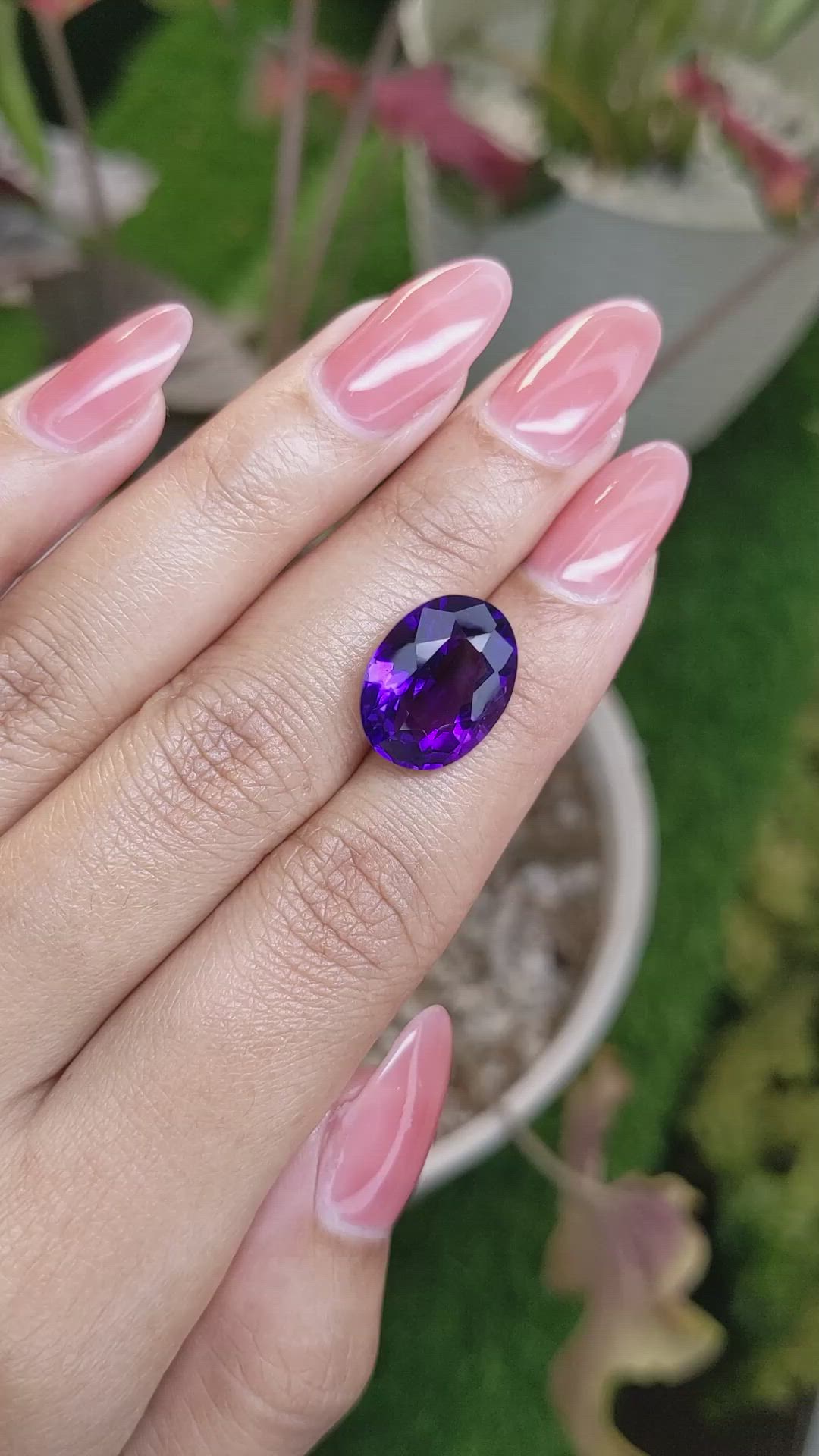 7.85 Ct. Purple Amethyst from Ceylon (Sri Lanka) Size Video