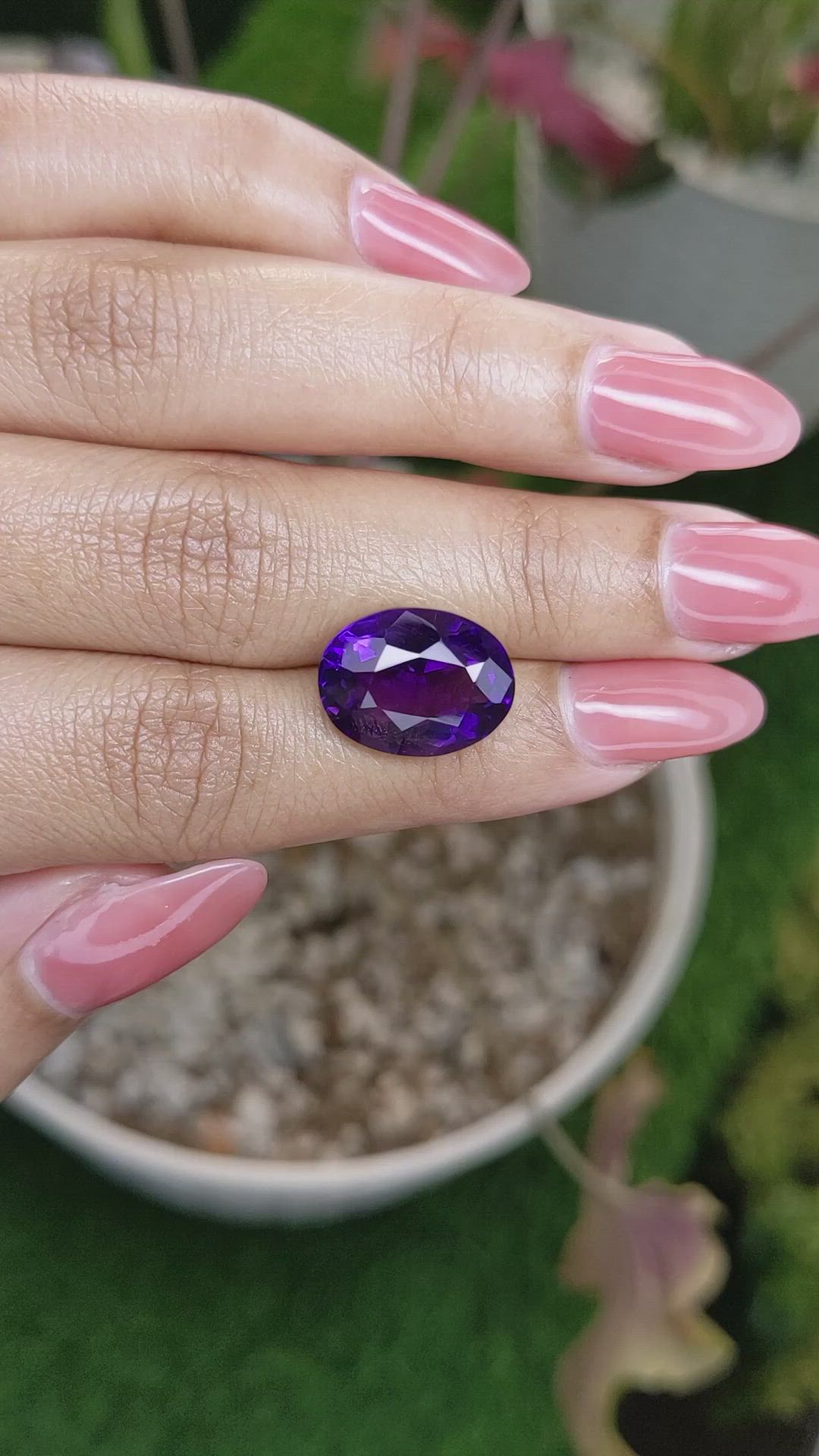 7.85 Ct. Purple Amethyst from Ceylon (Sri Lanka) Size Video