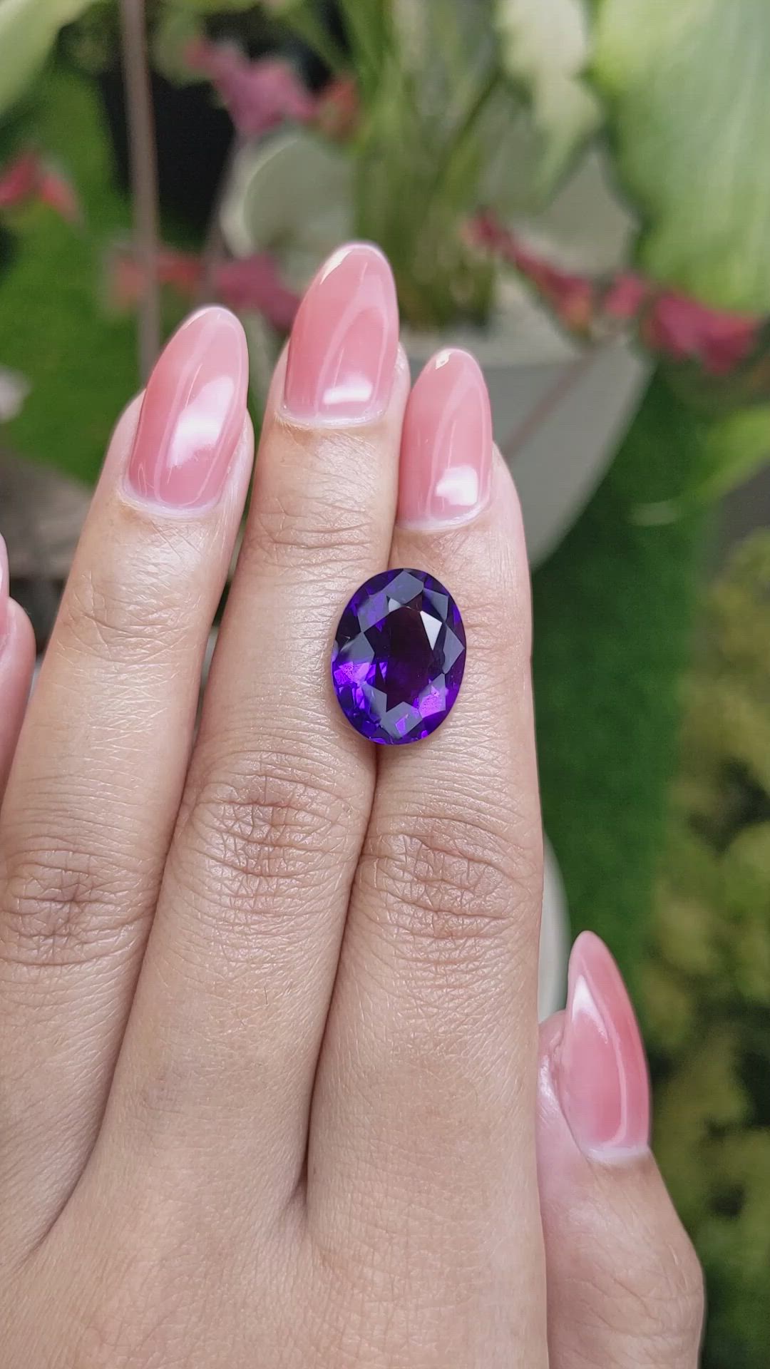 7.85 Ct. Purple Amethyst from Ceylon (Sri Lanka) Size Video
