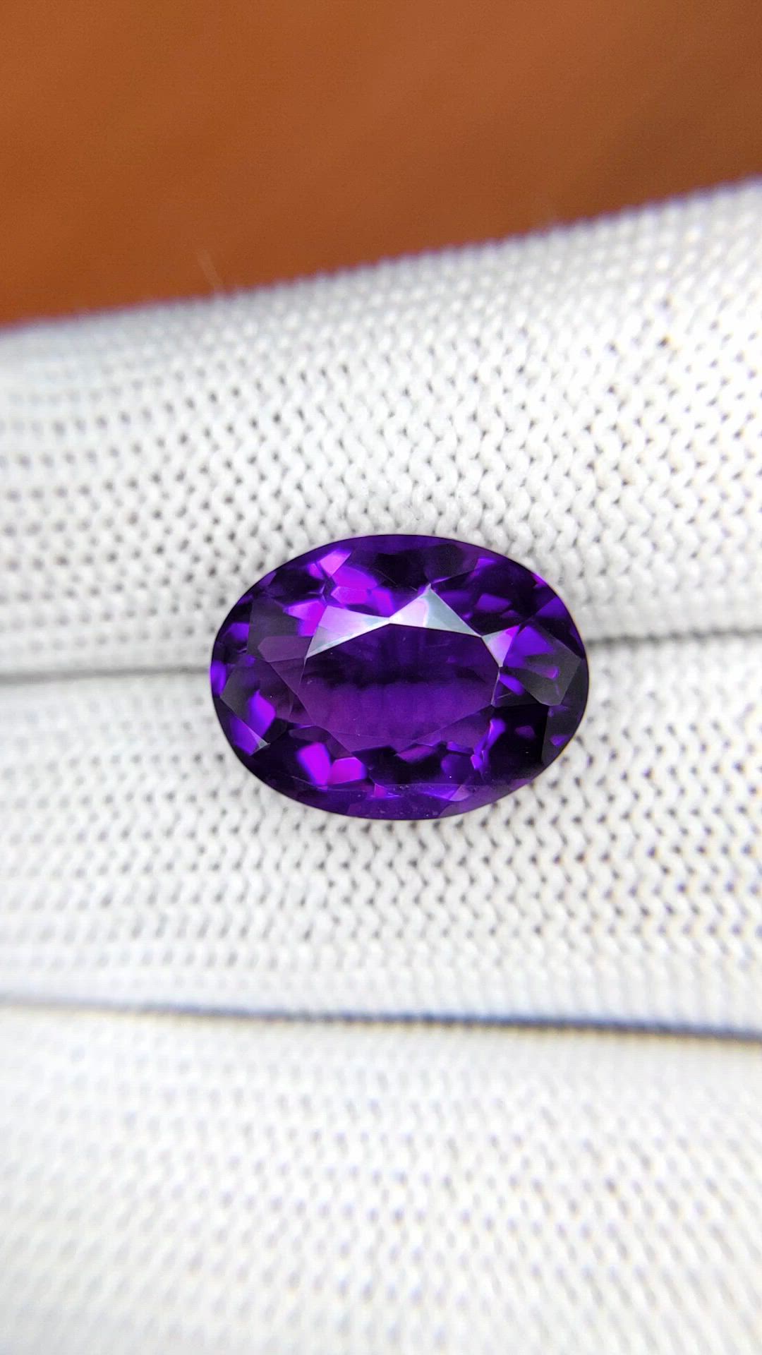 7.85 Ct. Purple Amethyst from Ceylon (Sri Lanka) Size Video