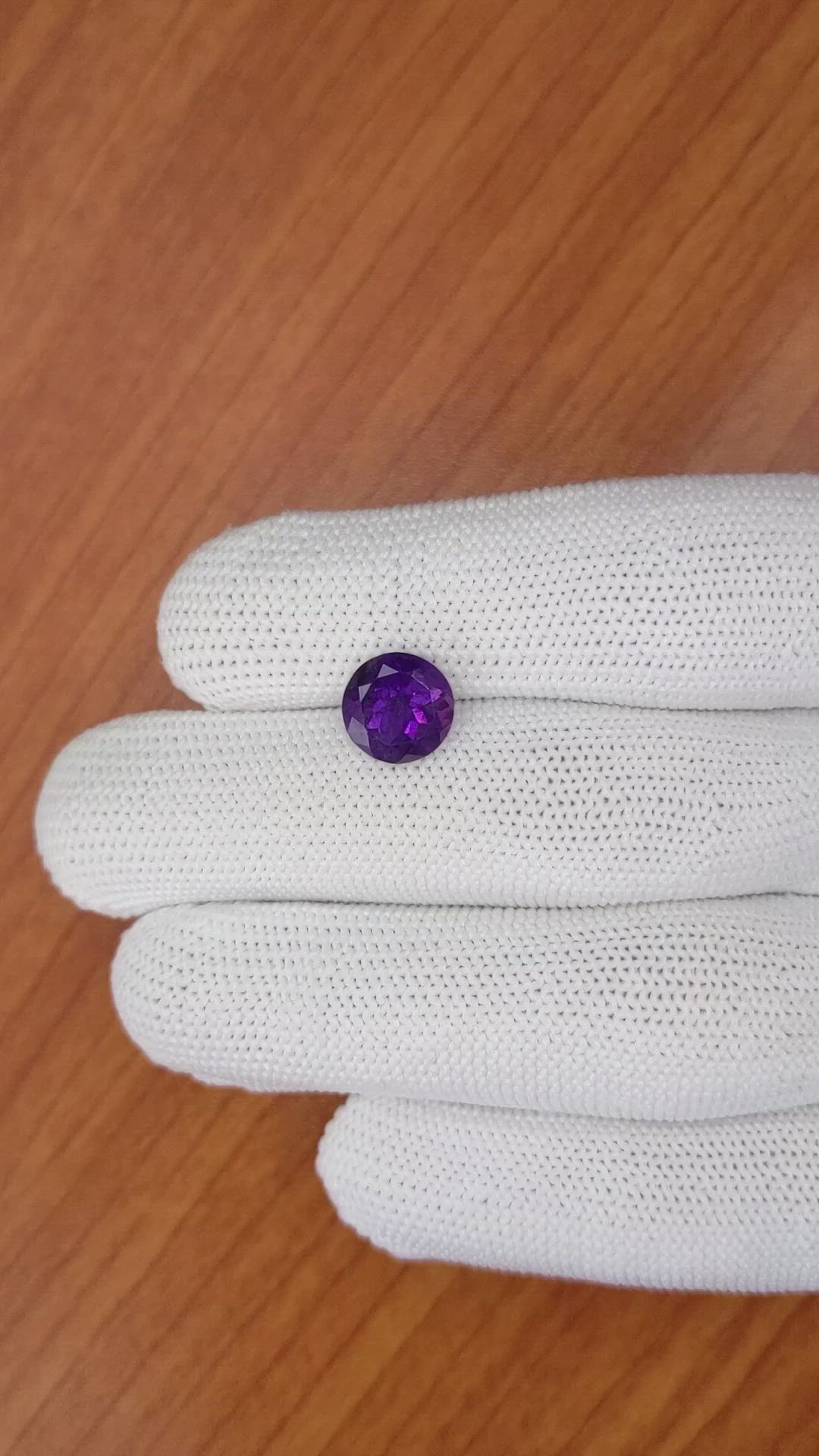 2.43 Ct. Purple Amethyst from Ceylon (Sri Lanka) Size Video