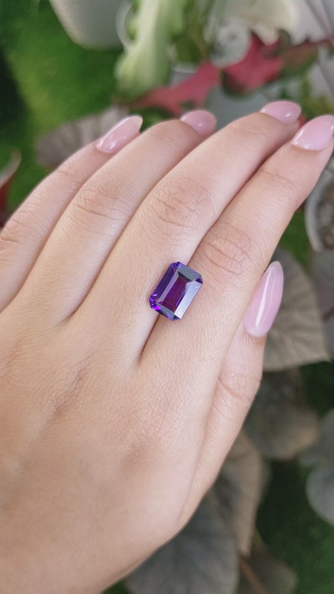 3.83 Ct. Purple Amethyst from Ceylon (Sri Lanka) Size Video