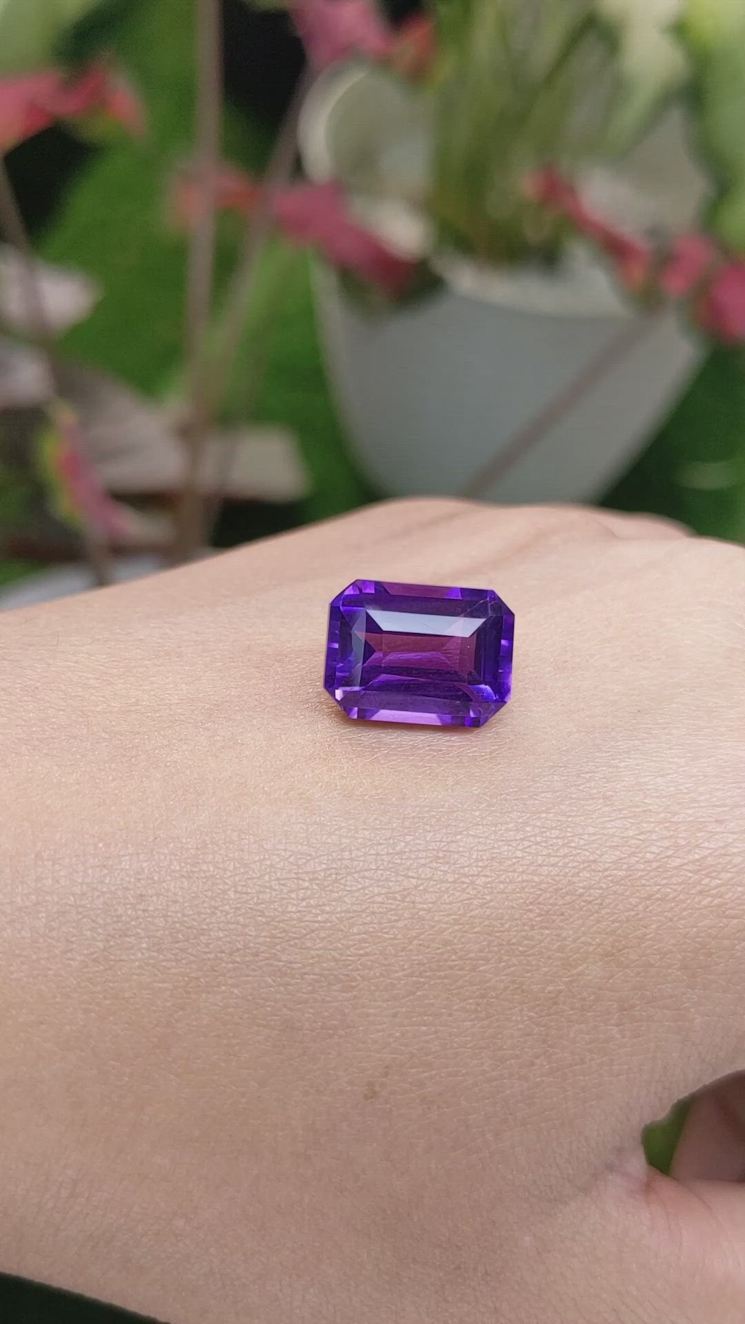 8.78 Ct. Purple Amethyst from Ceylon (Sri Lanka) Size Video