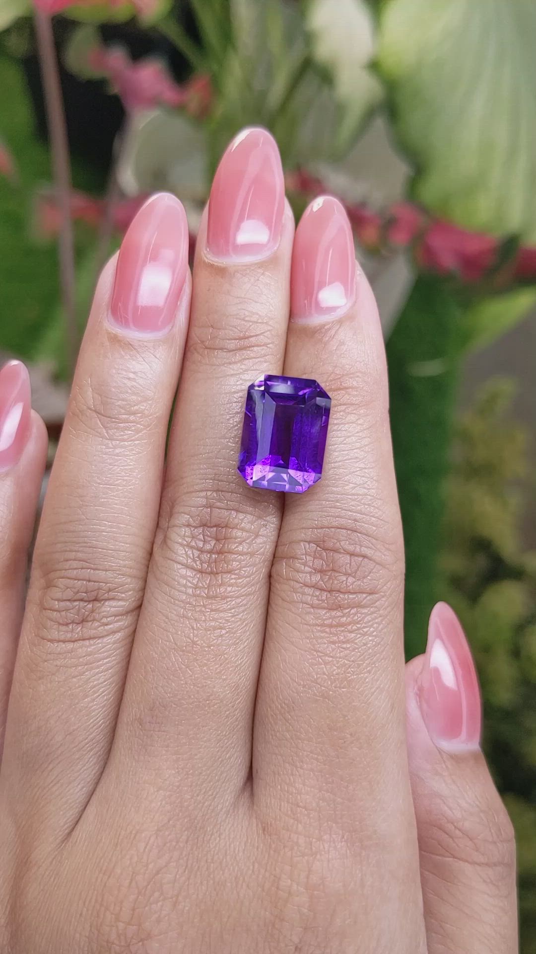 8.78 Ct. Purple Amethyst from Ceylon (Sri Lanka) Size Video