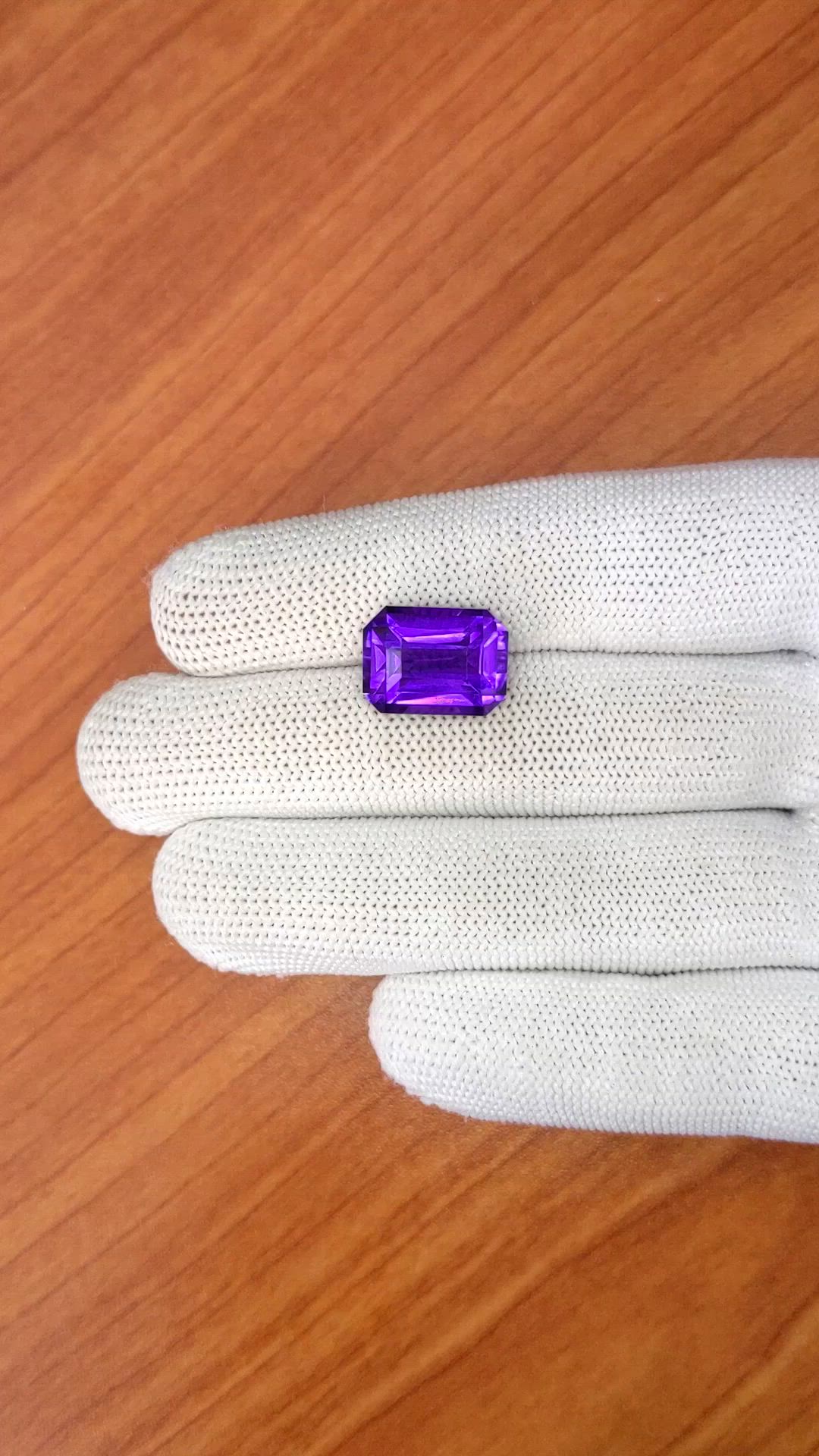 8.78 Ct. Purple Amethyst from Ceylon (Sri Lanka) Size Video