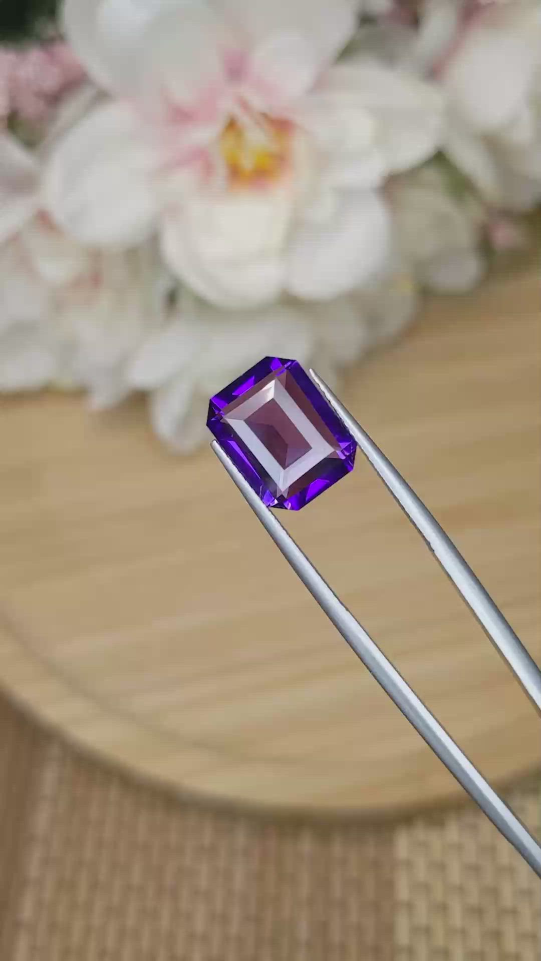 5.55 Ct. Purple Amethyst from Ceylon (Sri Lanka) Size Video
