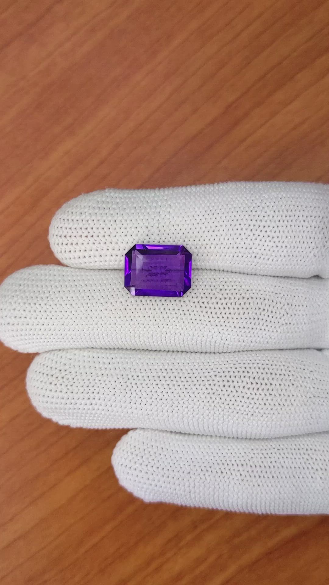 5.55 Ct. Purple Amethyst from Ceylon (Sri Lanka) Size Video