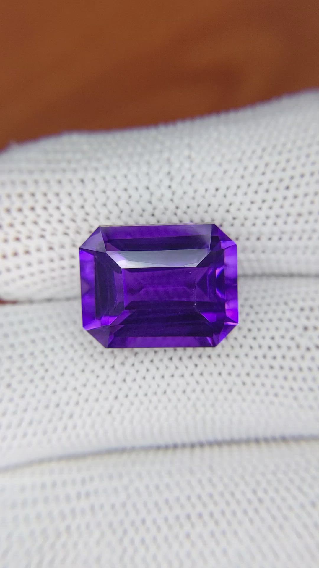 11.22 Ct. Purple Amethyst from Ceylon (Sri Lanka) Size Video