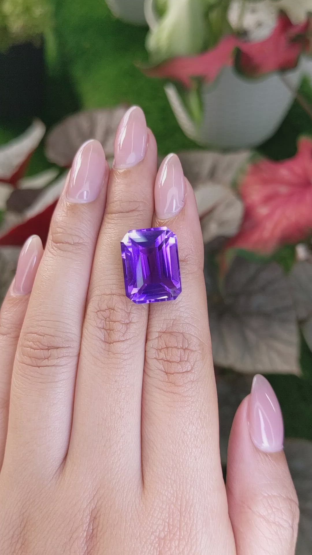 17.13 Ct. Purple Amethyst from Ceylon (Sri Lanka) Size Video