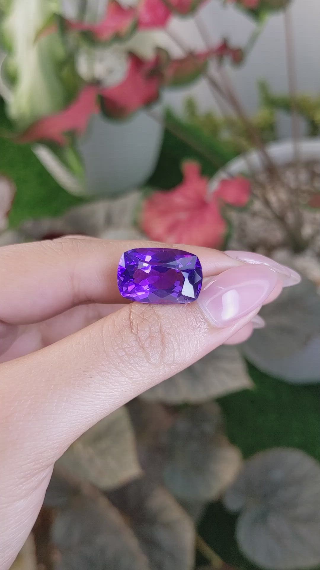 13.40 Ct. Purple Amethyst from Ceylon (Sri Lanka) Size Video