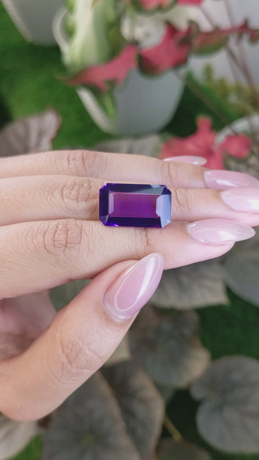 11.78 Ct. Purple Amethyst from Ceylon (Sri Lanka) Size Video