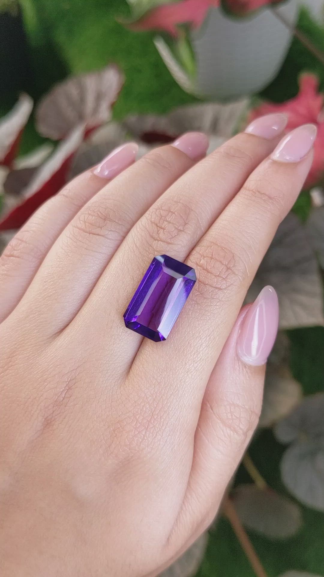 11.78 Ct. Purple Amethyst from Ceylon (Sri Lanka) Size Video