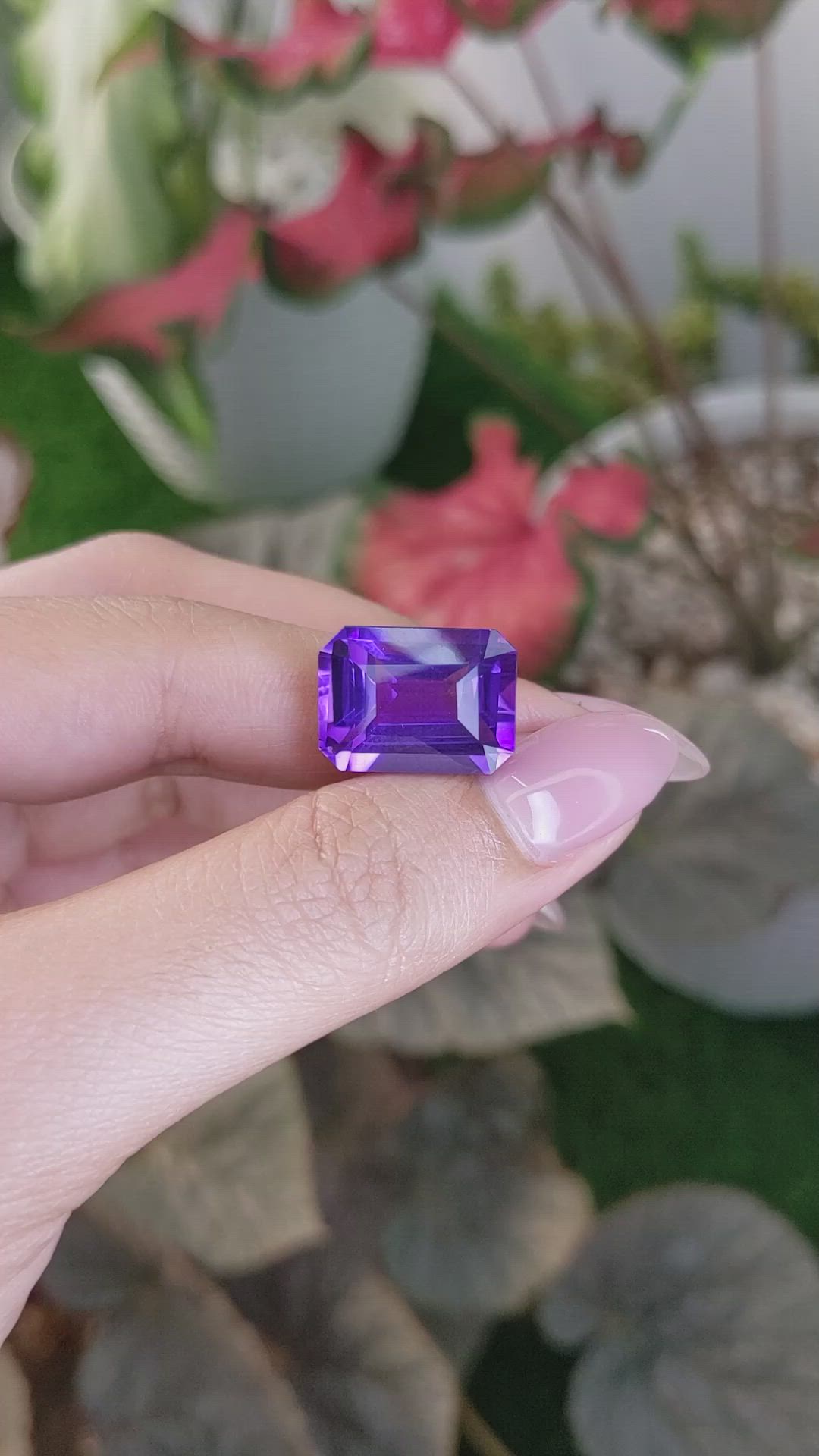 12.57 Ct. Purple Amethyst from Ceylon (Sri Lanka) Size Video
