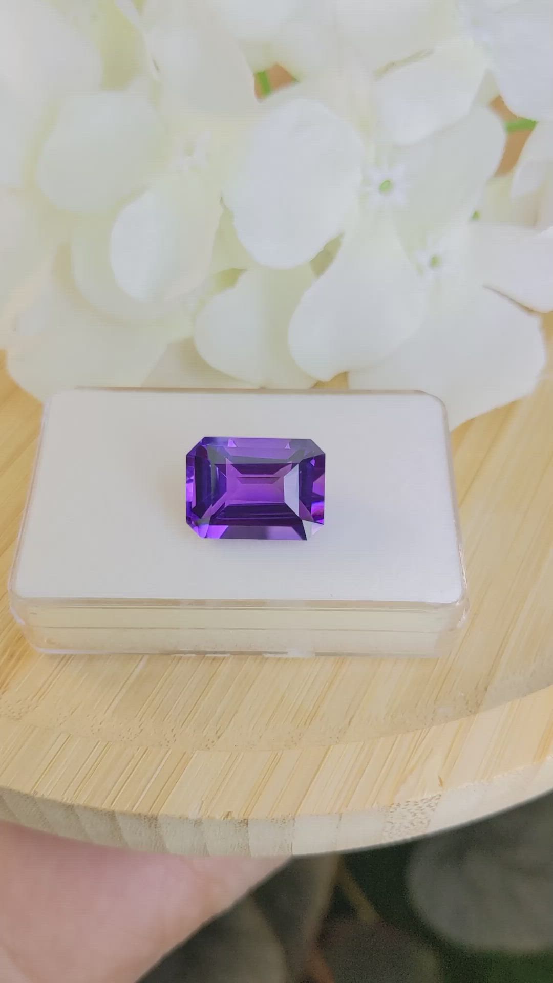12.57 Ct. Purple Amethyst from Ceylon (Sri Lanka) Size Video