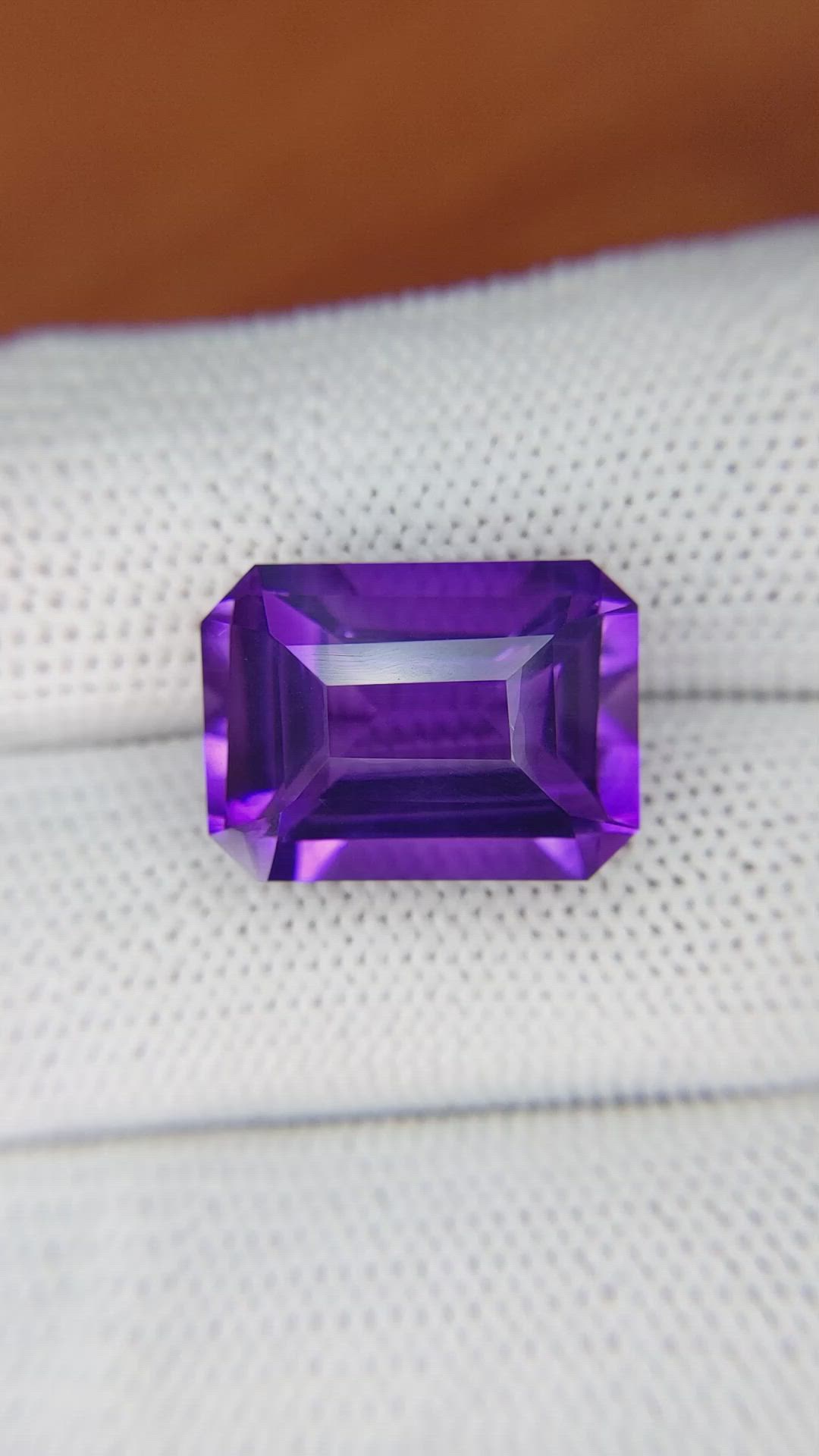 12.57 Ct. Purple Amethyst from Ceylon (Sri Lanka) Size Video