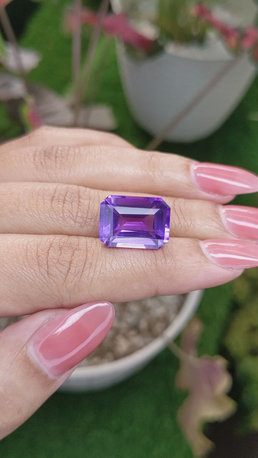 11.30 Ct. Purple Amethyst from Ceylon (Sri Lanka) Size Video