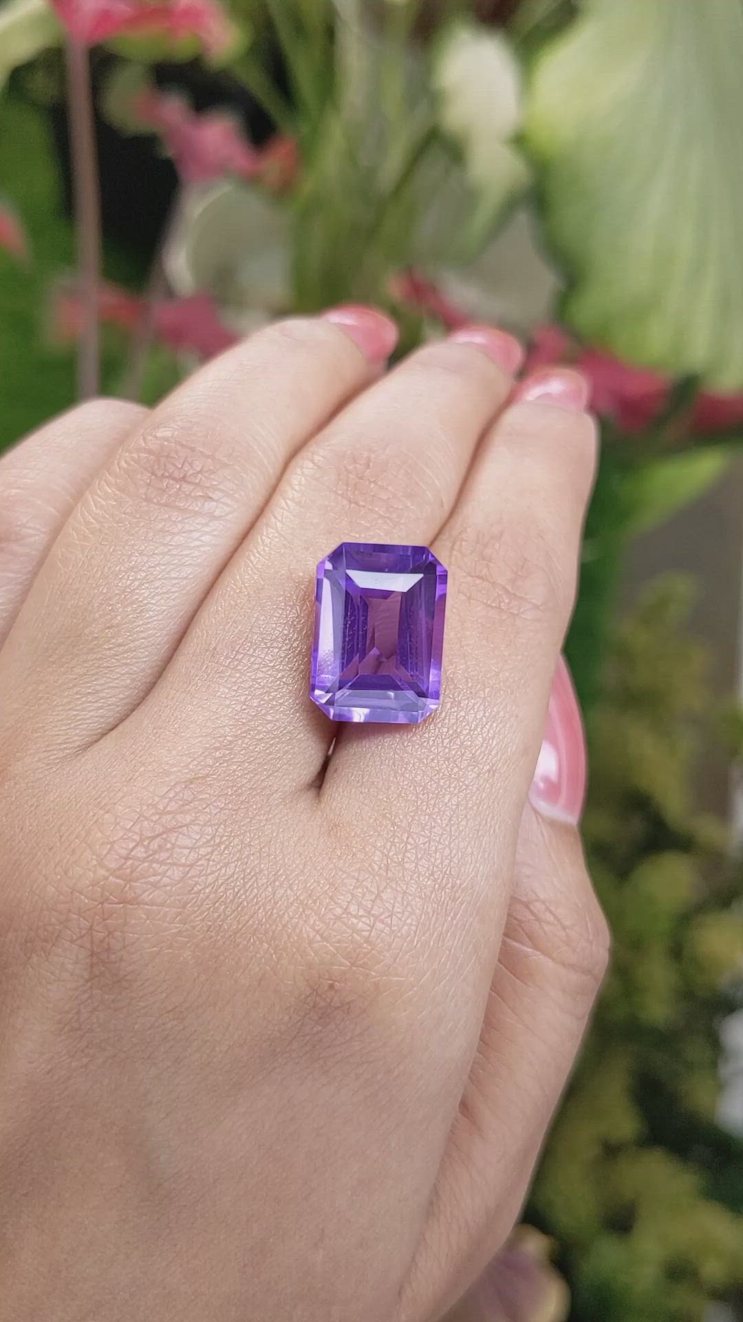 11.30 Ct. Purple Amethyst from Ceylon (Sri Lanka) Size Video