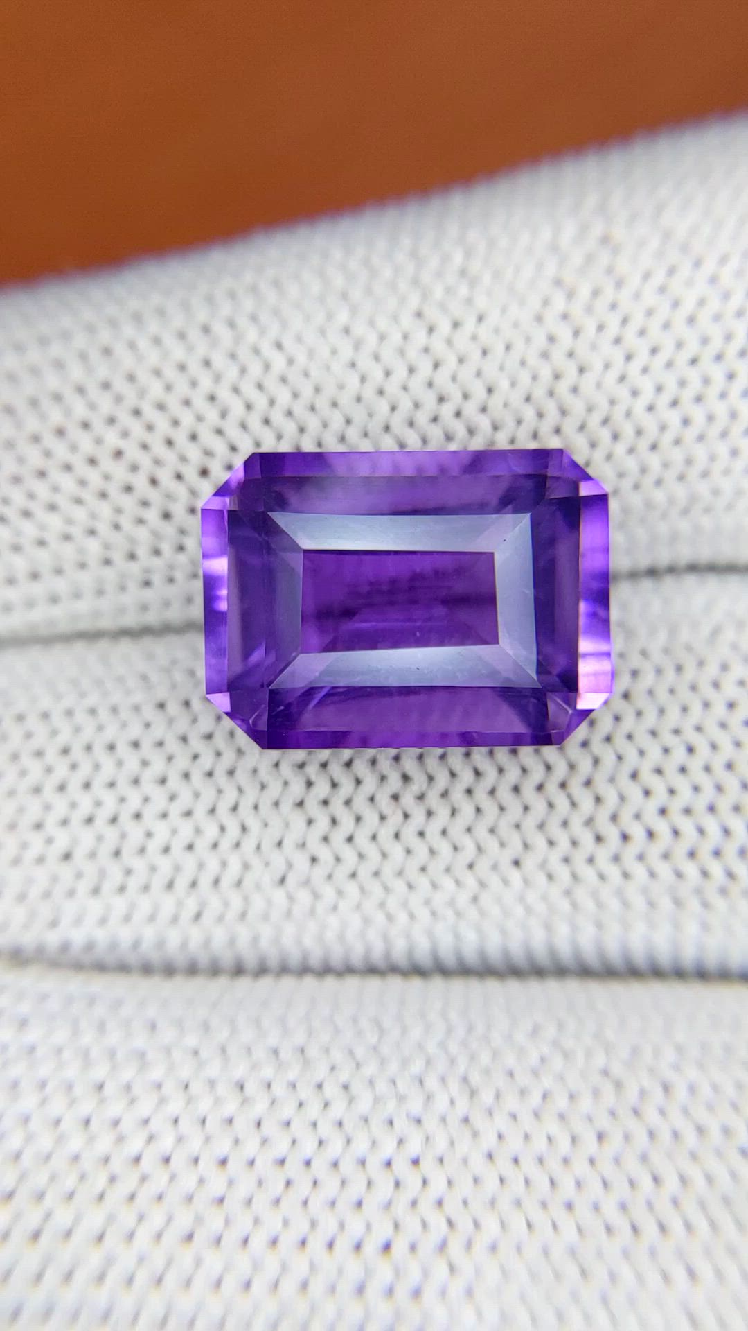 11.30 Ct. Purple Amethyst from Ceylon (Sri Lanka) Size Video
