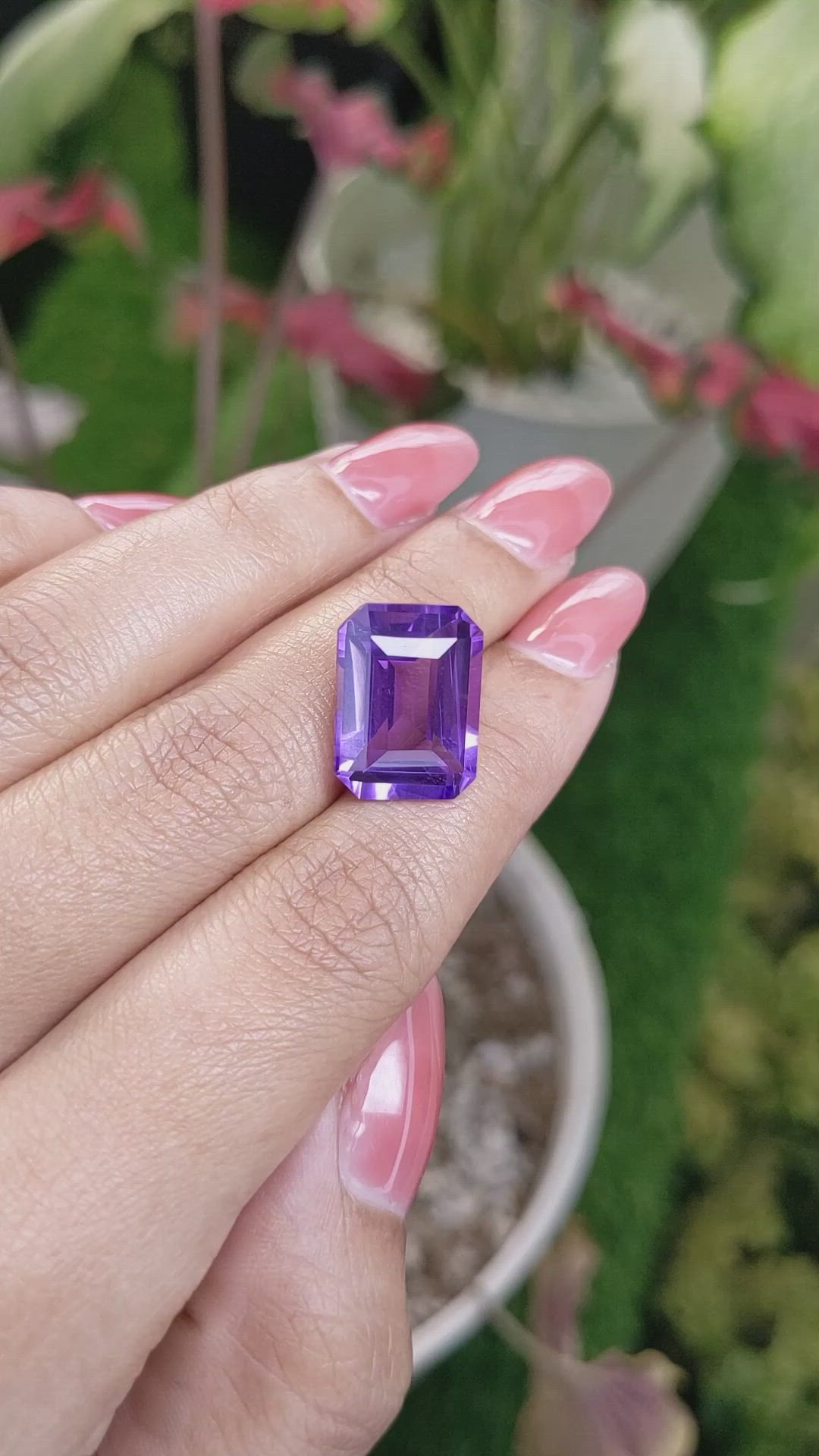11.30 Ct. Purple Amethyst from Ceylon (Sri Lanka) Size Video