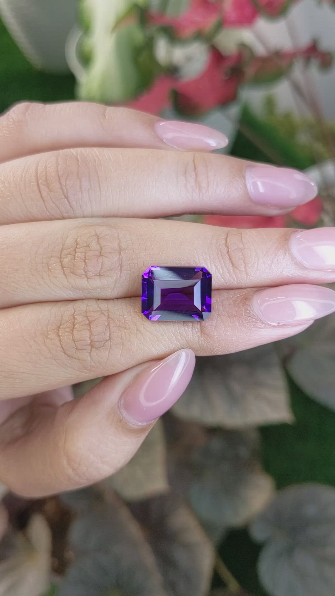 6.66 Ct. Purple Amethyst from Ceylon (Sri Lanka) Size Video