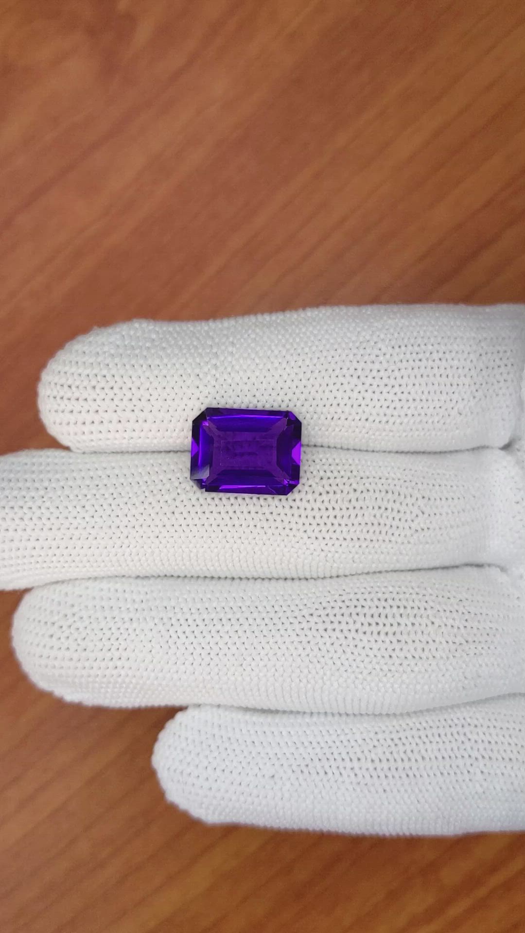 6.66 Ct. Purple Amethyst from Ceylon (Sri Lanka) Size Video