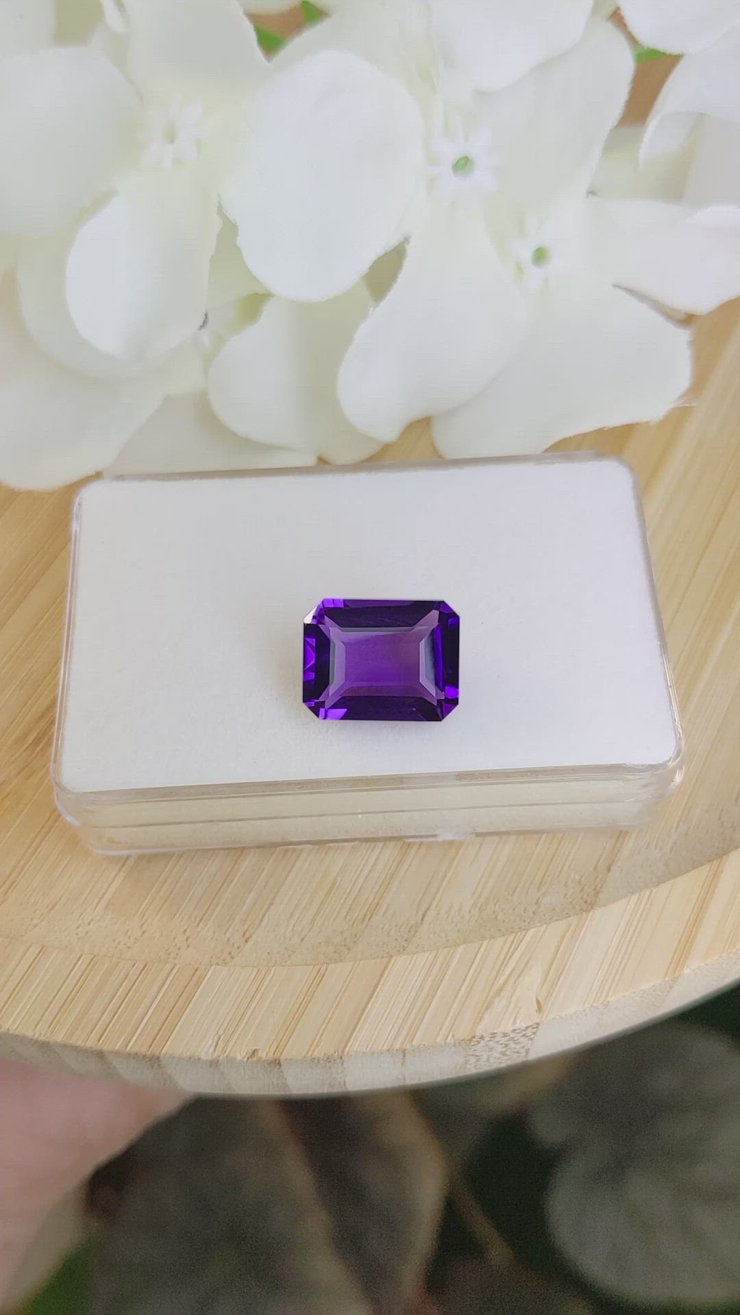 6.66 Ct. Purple Amethyst from Ceylon (Sri Lanka) Size Video