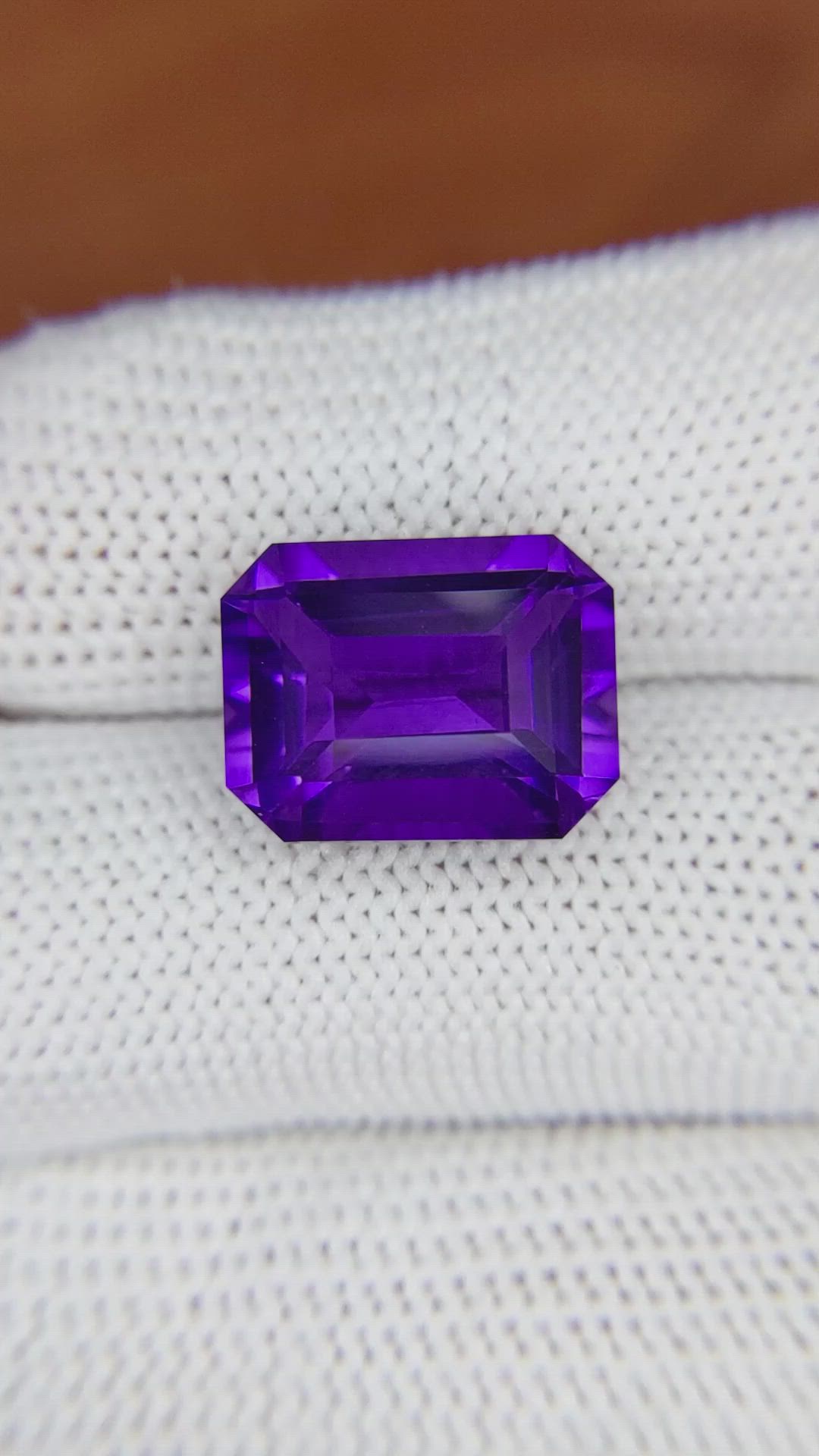 9.04 Ct. Purple Amethyst from Ceylon (Sri Lanka) Size Video