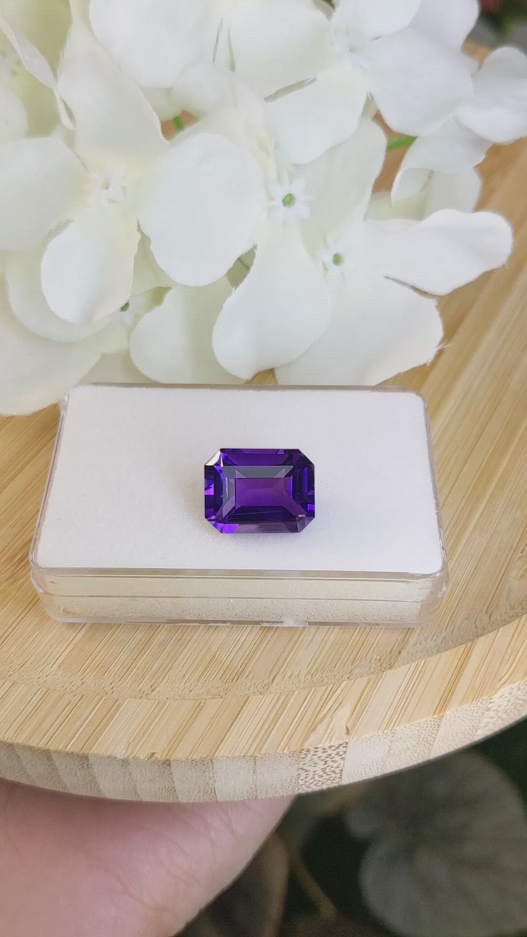 9.04 Ct. Purple Amethyst from Ceylon (Sri Lanka) Size Video