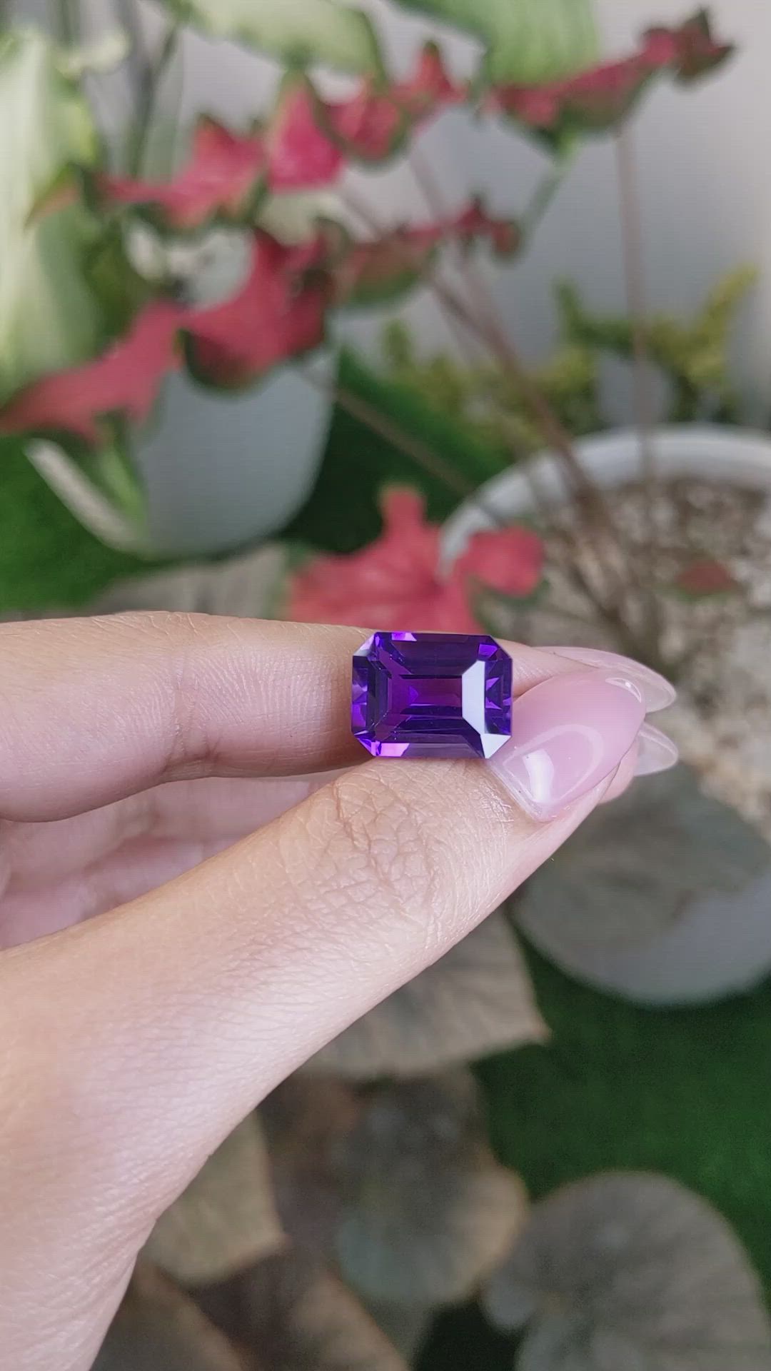 9.04 Ct. Purple Amethyst from Ceylon (Sri Lanka) Size Video