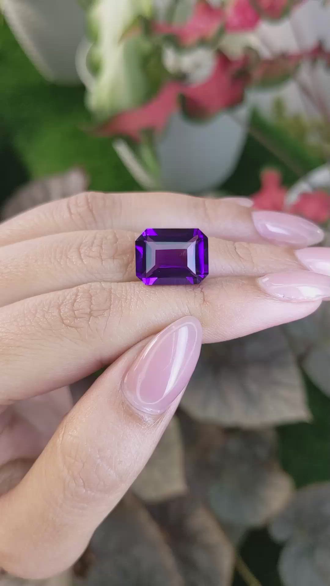 8.70 Ct. Purple Amethyst from Ceylon (Sri Lanka) Size Video