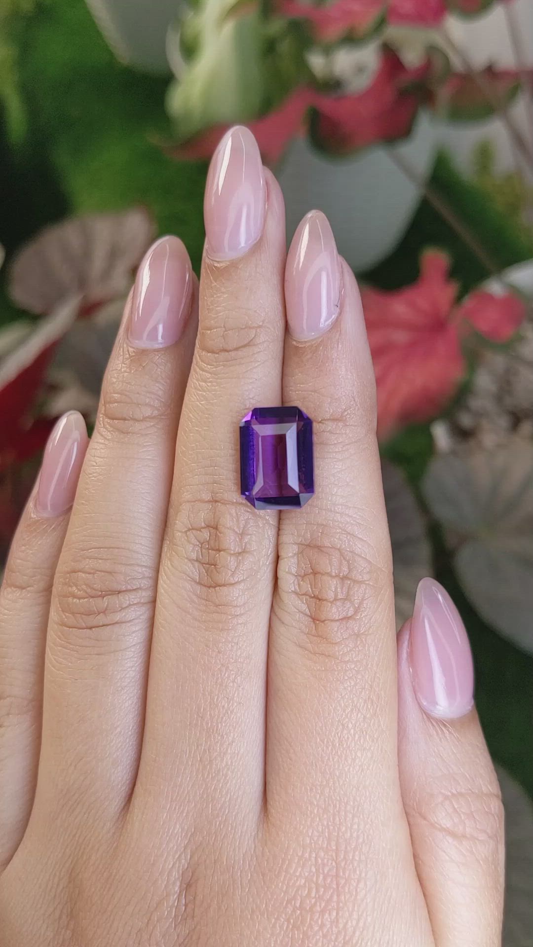 5.33 Ct. Purple Amethyst from Ceylon (Sri Lanka) Size Video