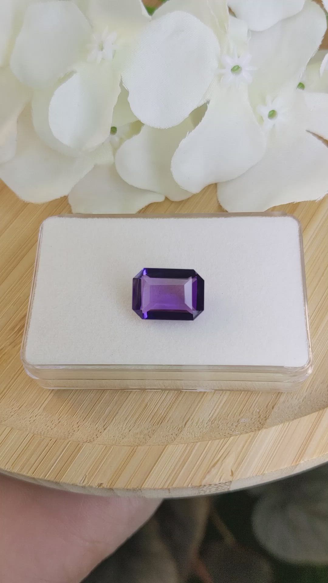 5.33 Ct. Purple Amethyst from Ceylon (Sri Lanka) Size Video