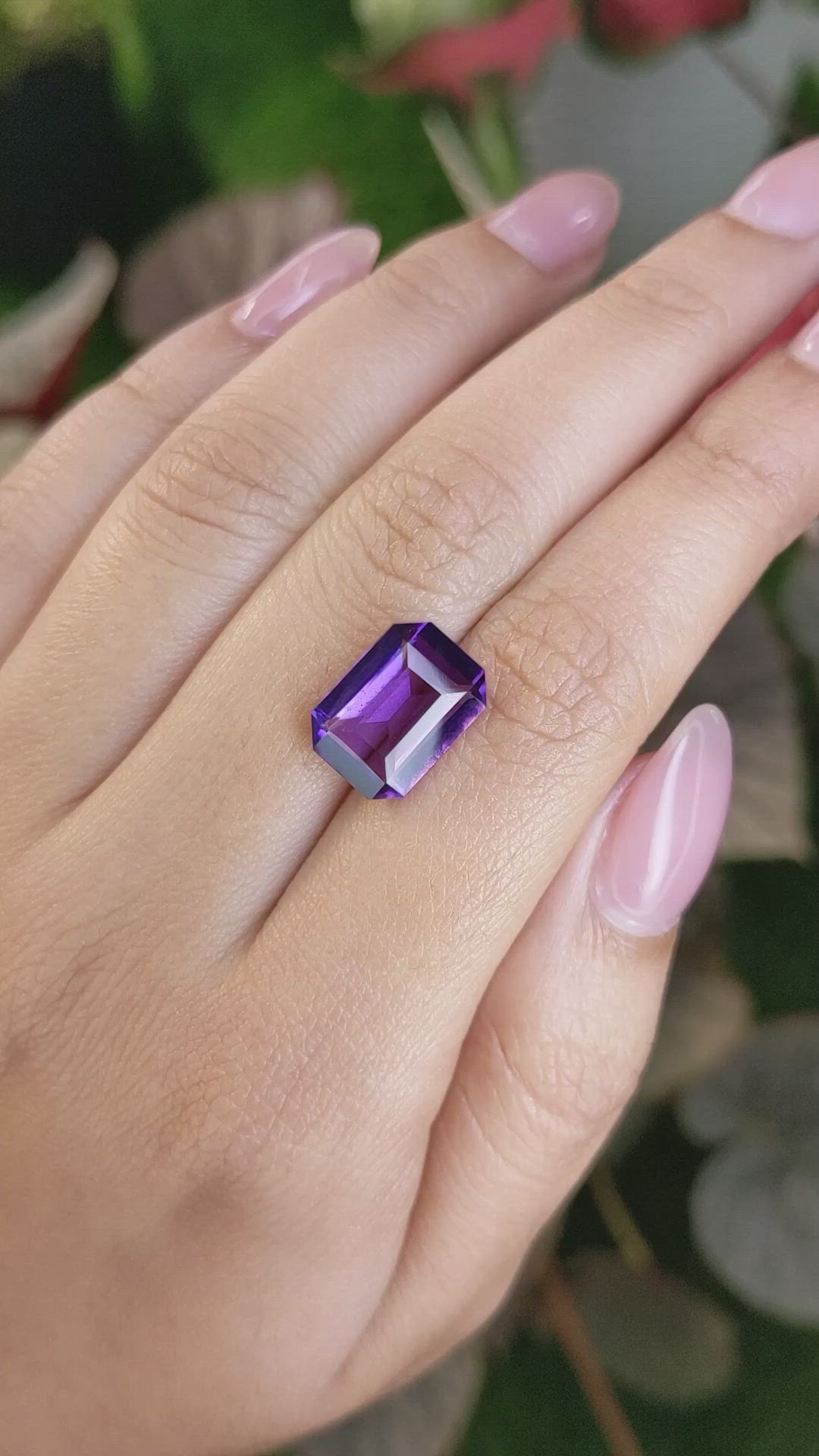 5.33 Ct. Purple Amethyst from Ceylon (Sri Lanka) Size Video