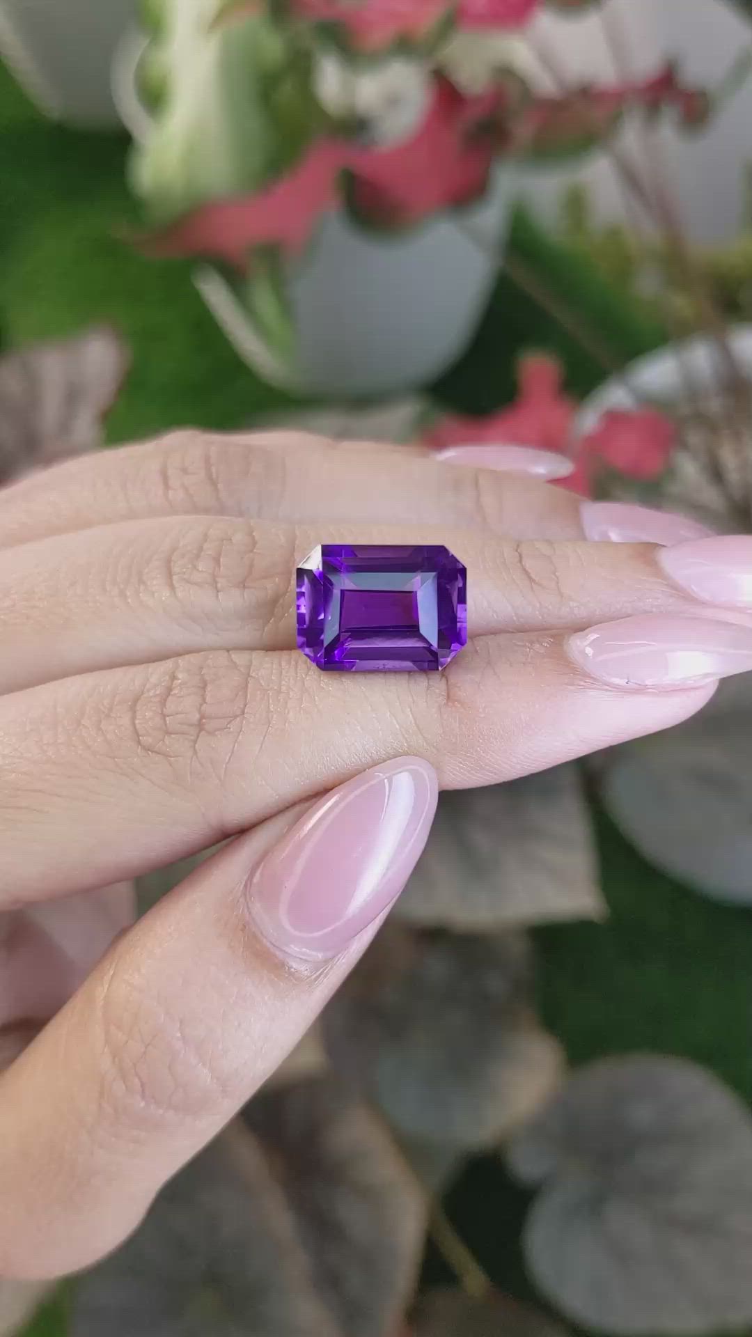8.58 Ct. Purple Amethyst from Ceylon (Sri Lanka) Size Video