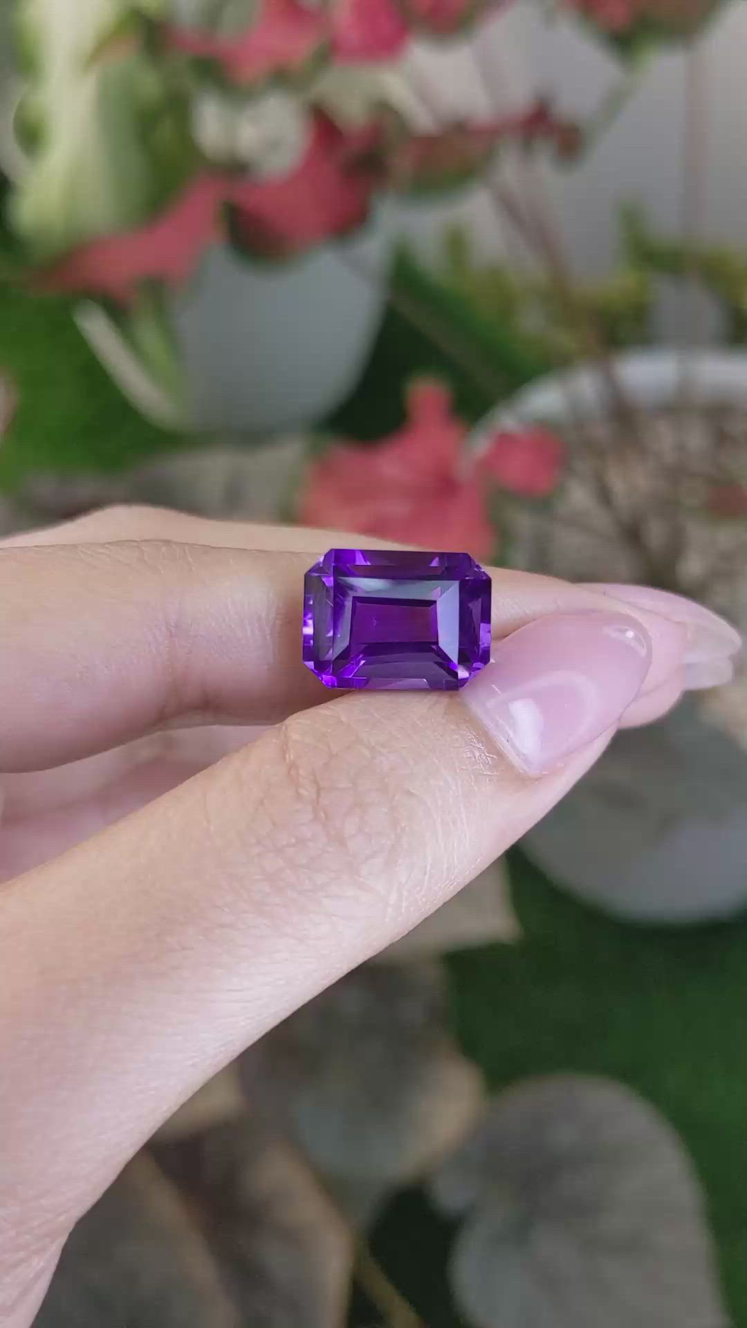 8.58 Ct. Purple Amethyst from Ceylon (Sri Lanka) Size Video
